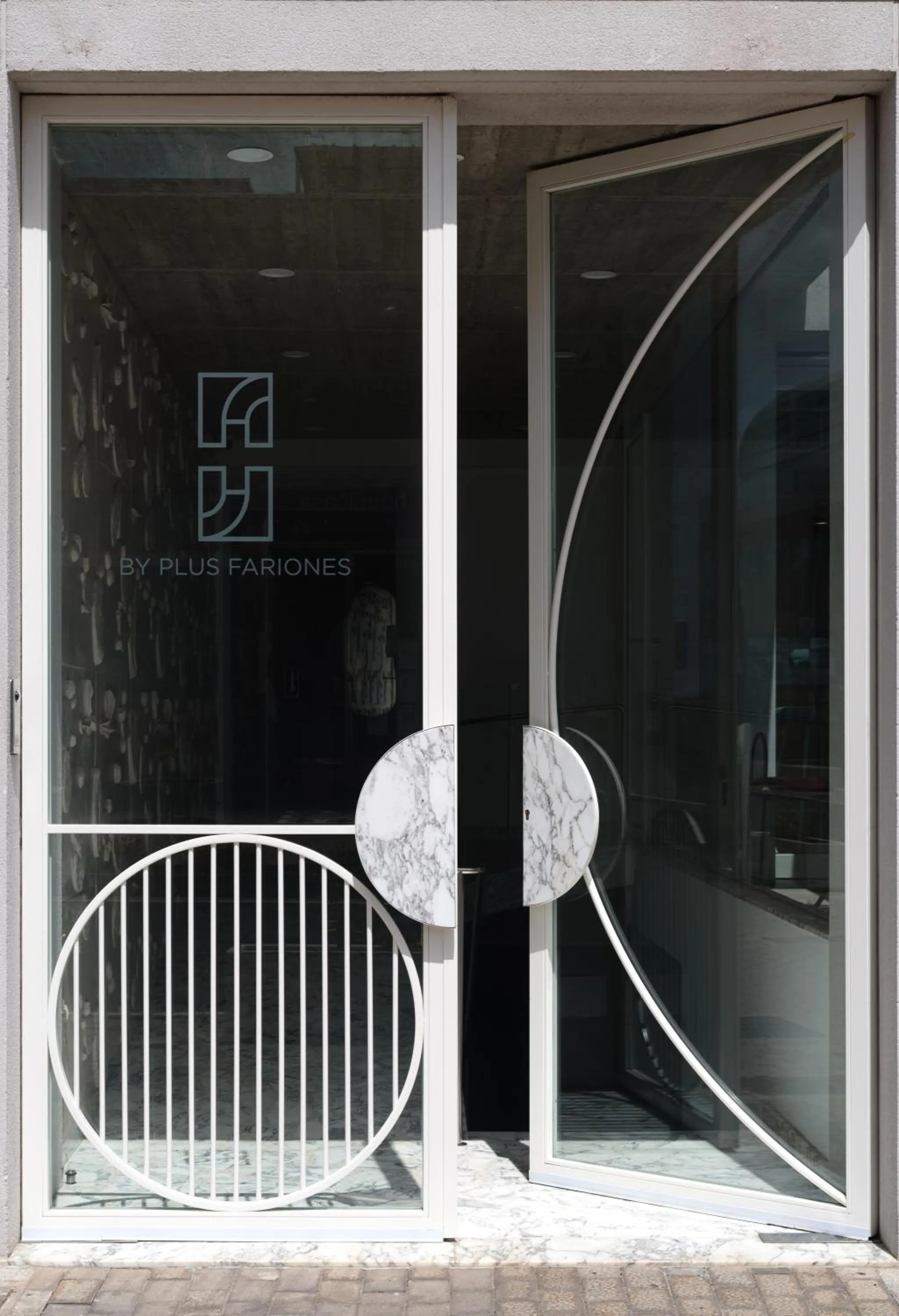 Property building in Plus Fariones Habitat