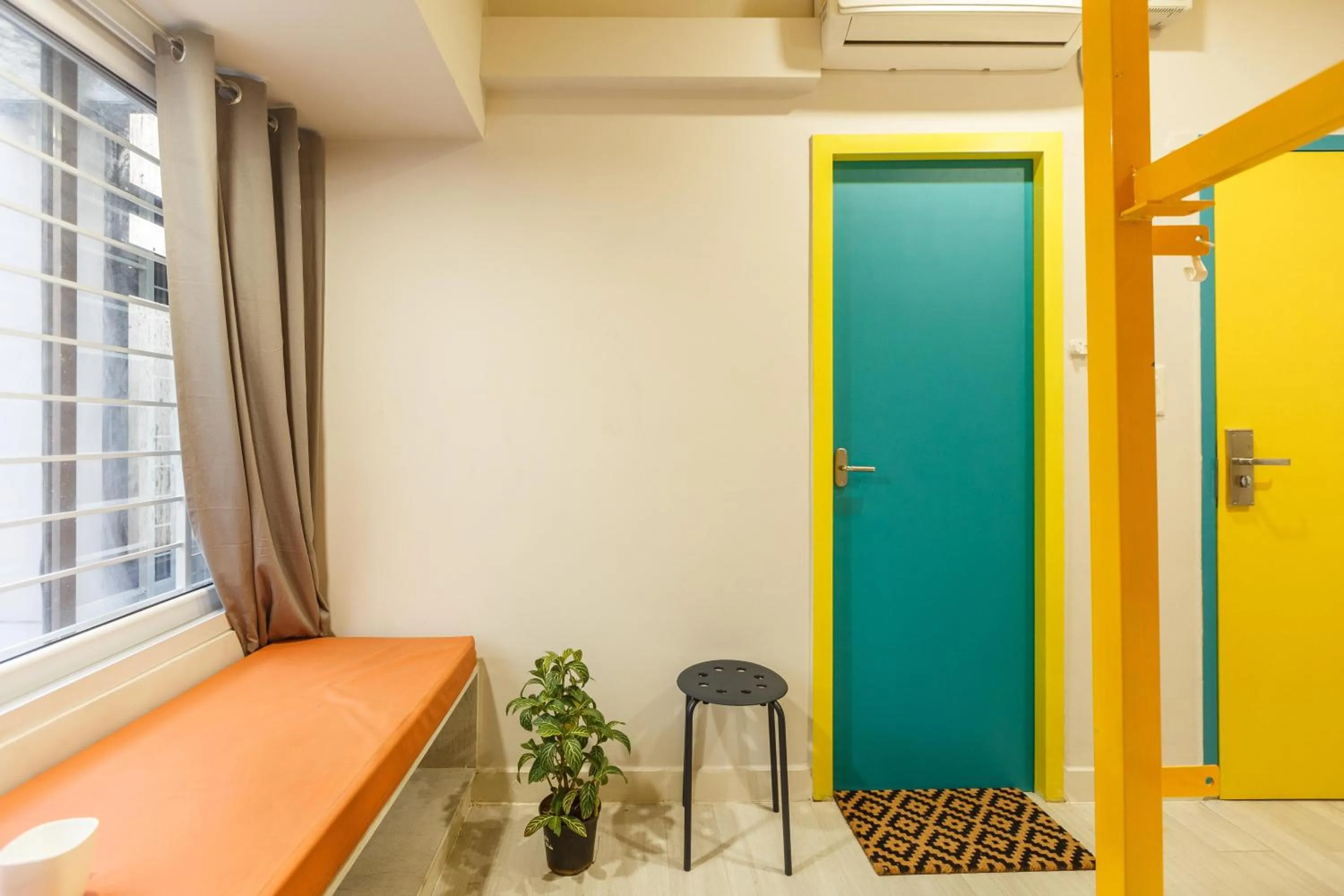 Bedroom in Locul Central - Church Street
