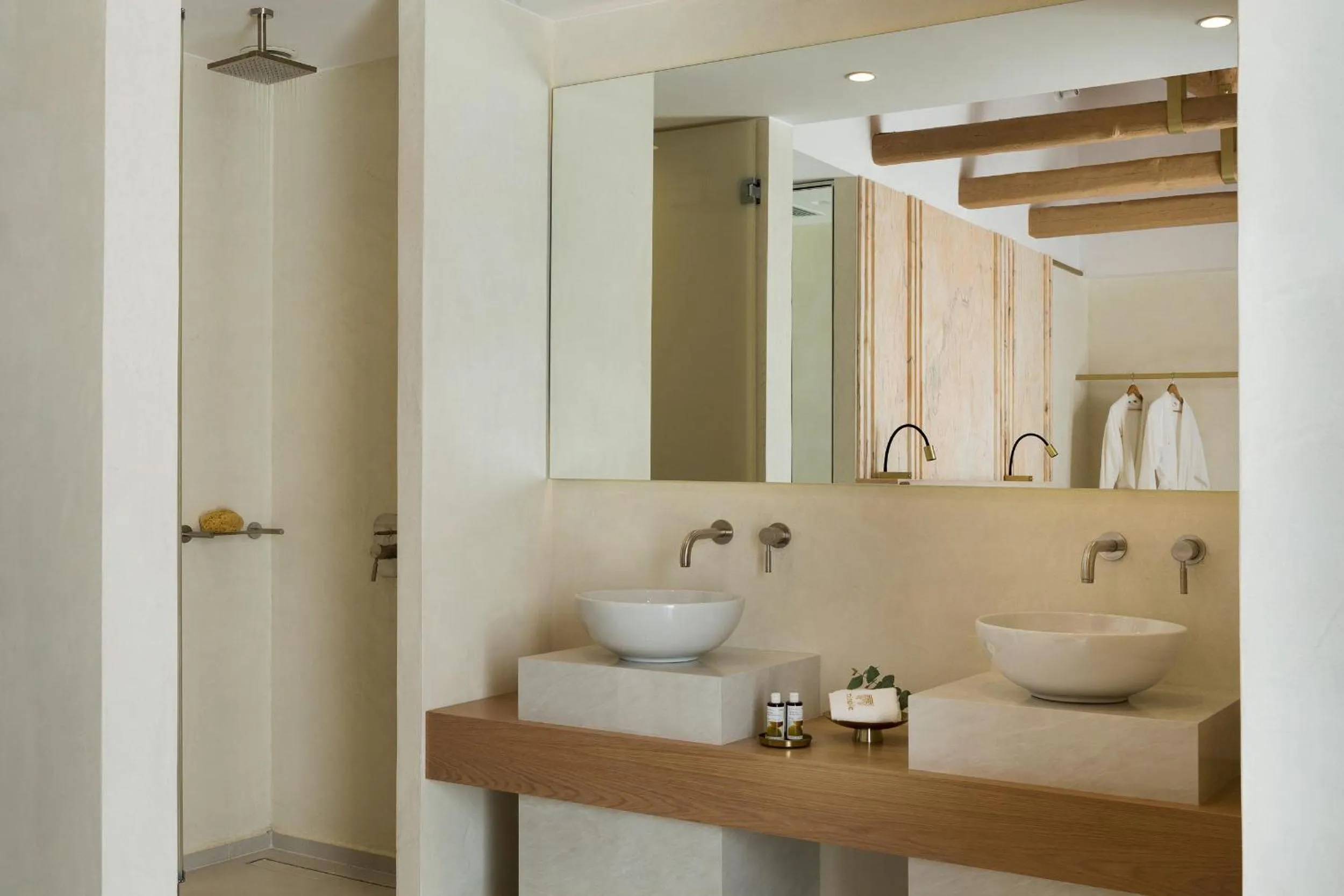 Bathroom in Mirabile Luxury Suites