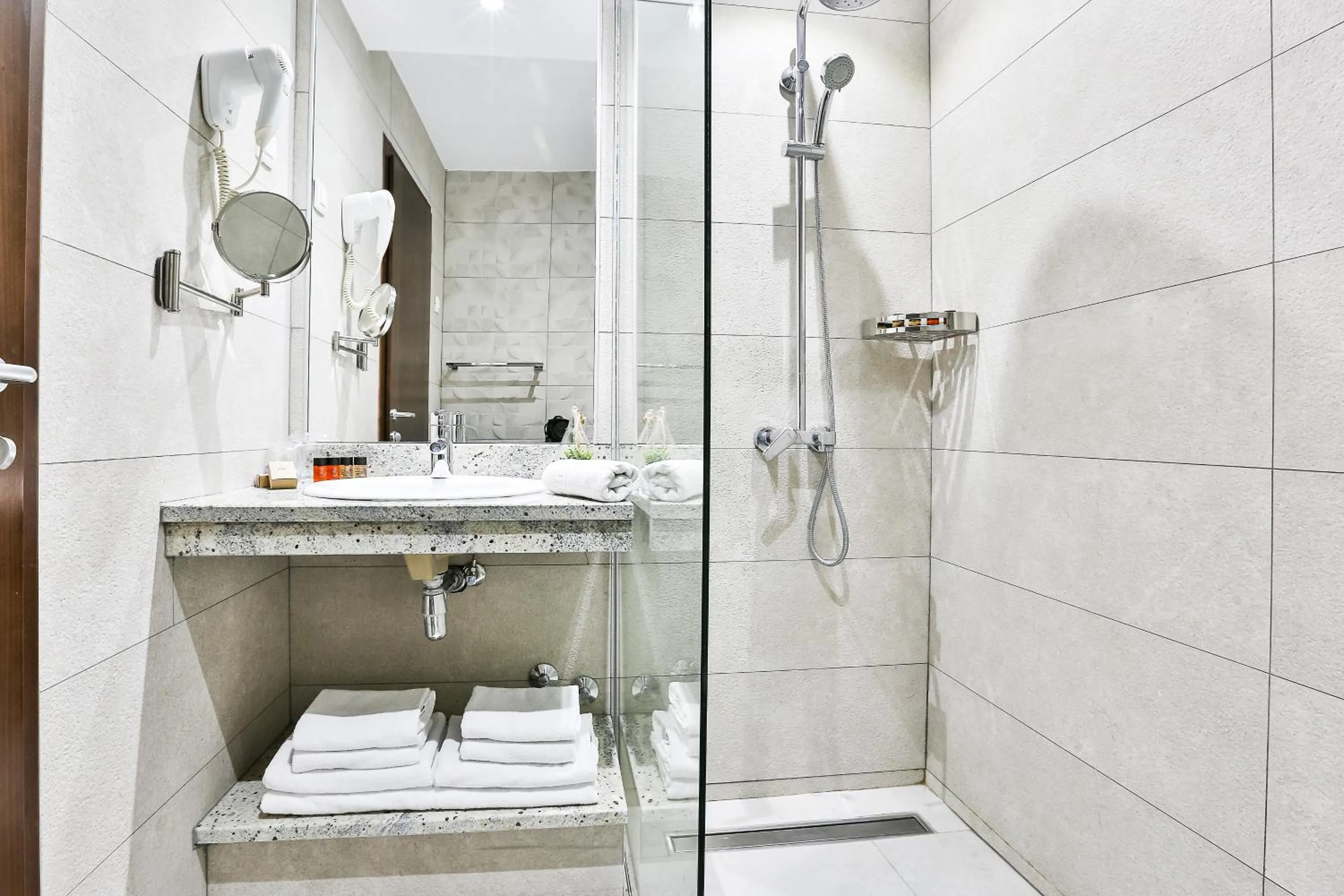 Bathroom in Hotel La mer