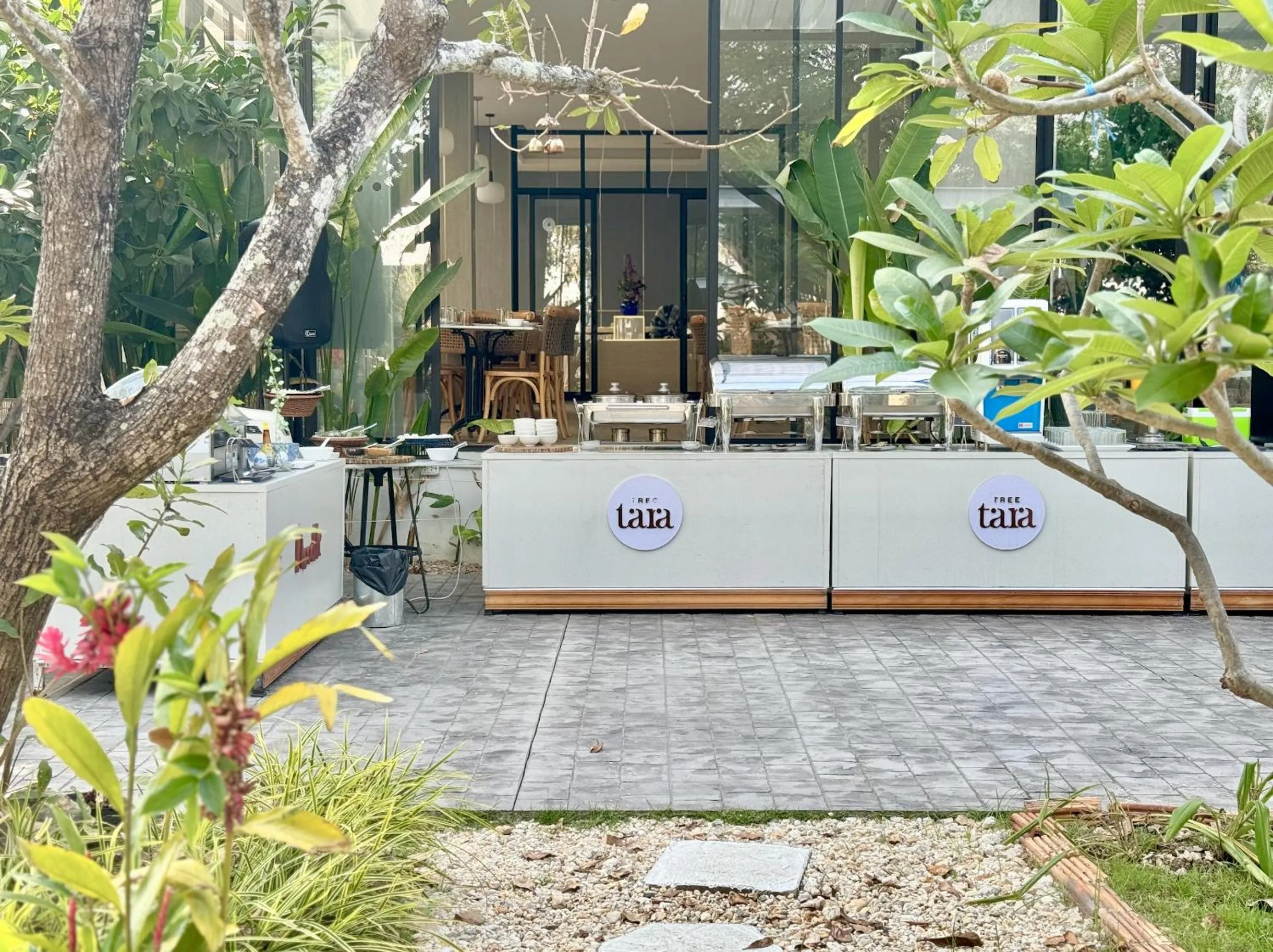 Breakfast in Tree Tara hotel