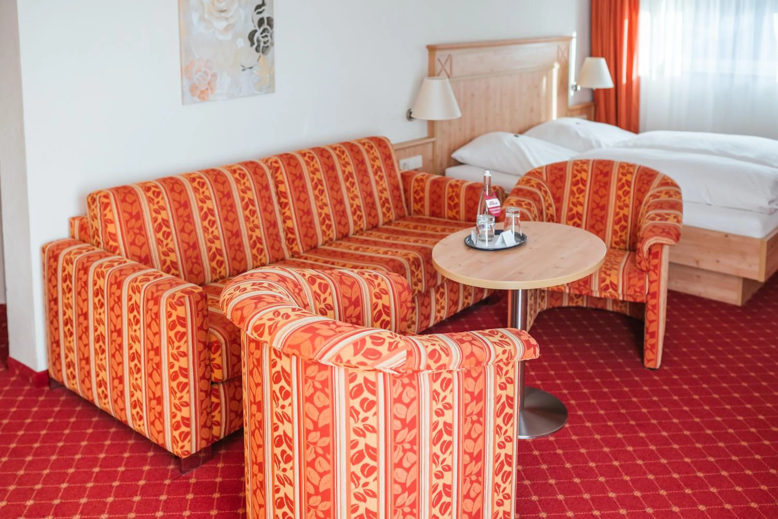 Living room, Bed in Hotel Waldeck mit Restaurant "Florian'S"