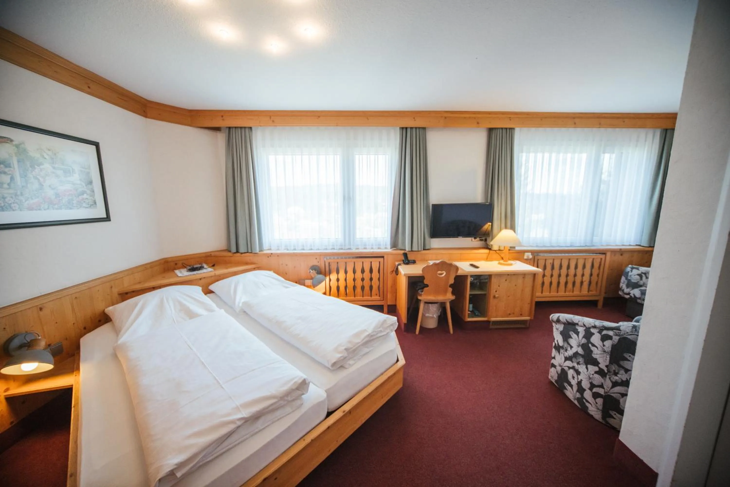 Bed in Hotel Waldeck mit Restaurant "Florian'S"