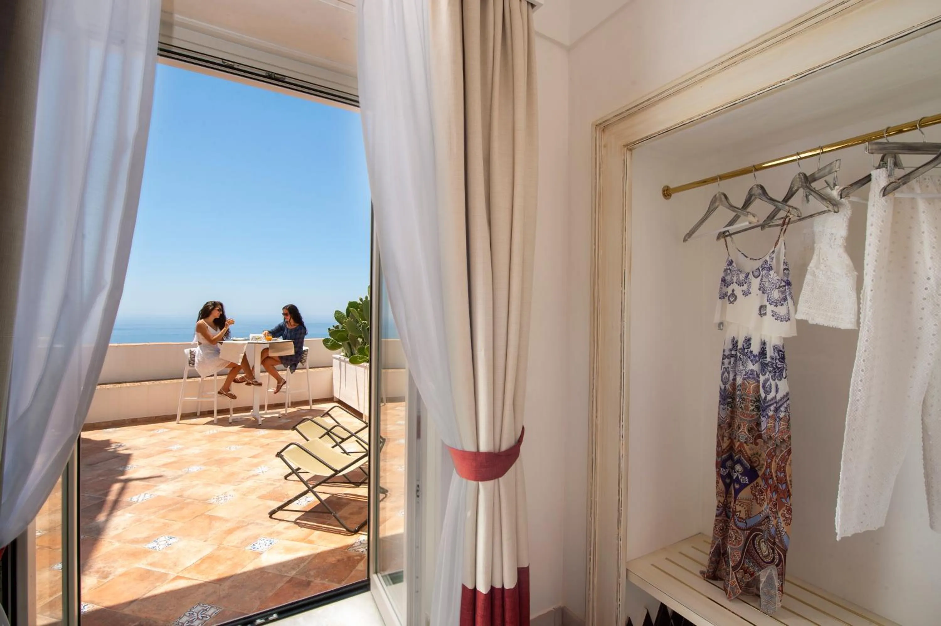 Photo of the whole room in CASA CAPRILE POSITANO