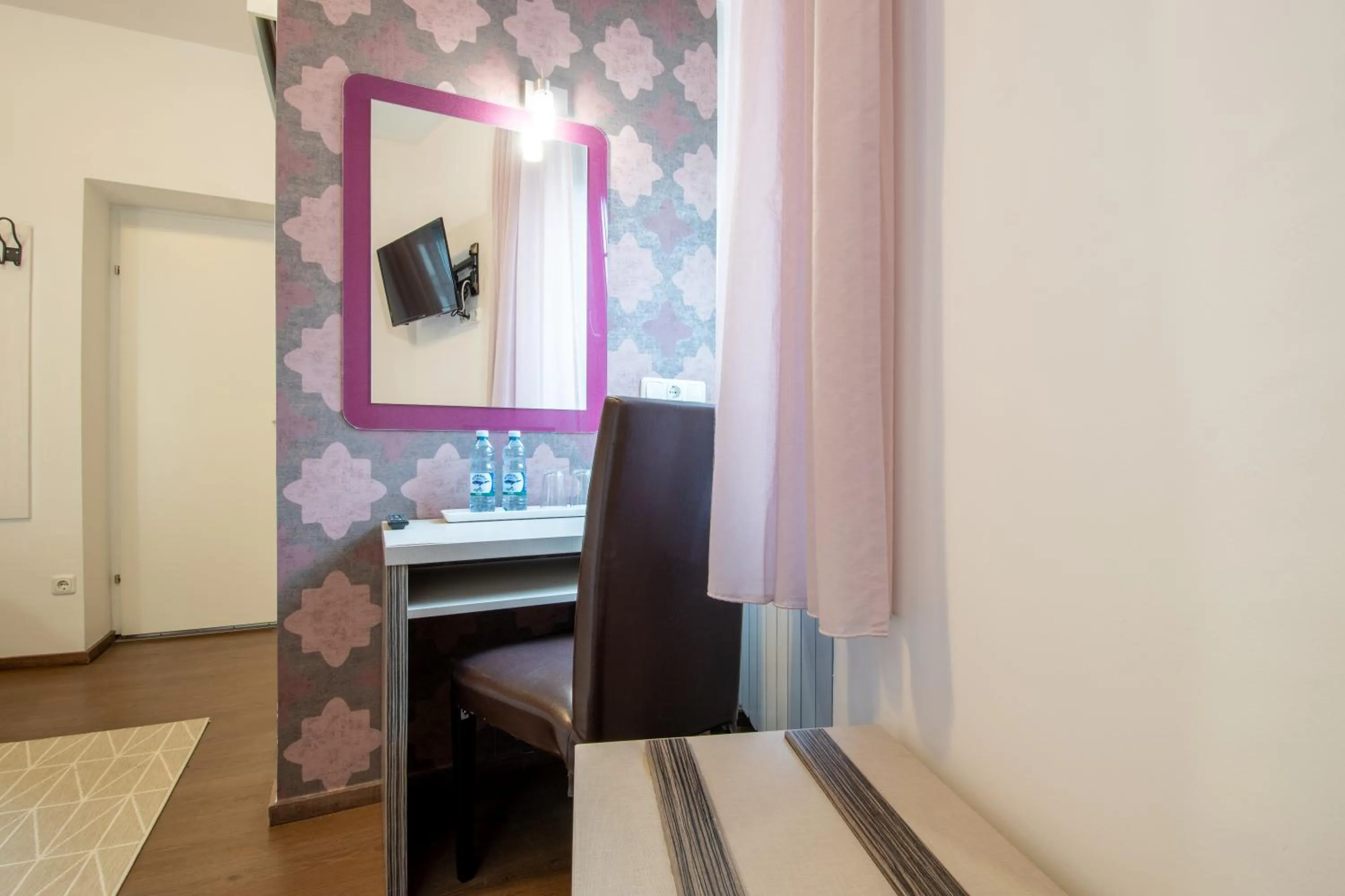 Decorative detail, Bed in AMADEA - Cityhotel Salzburg