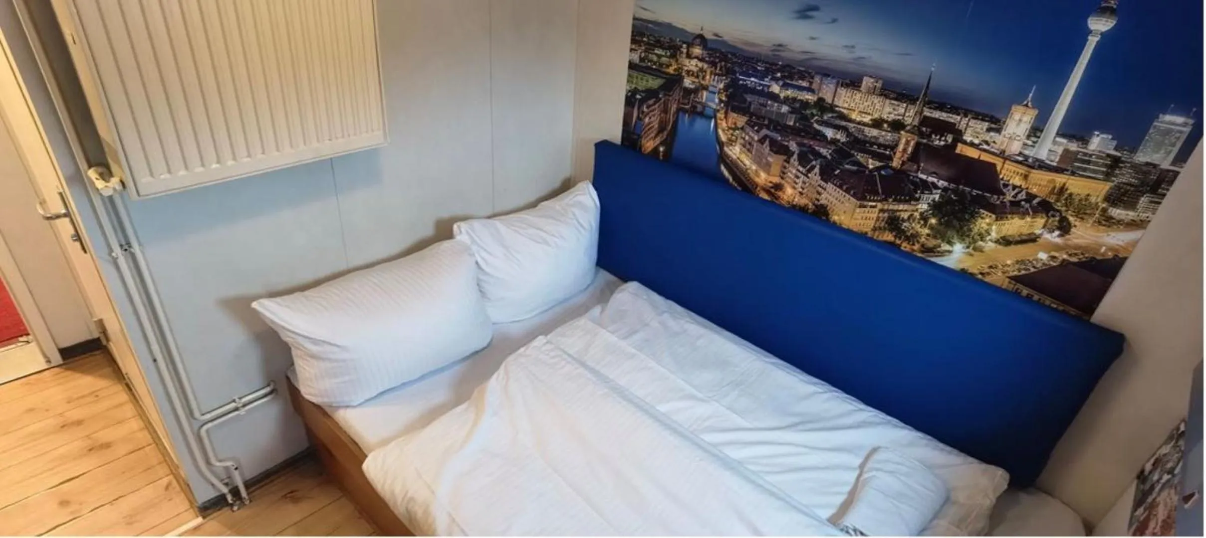 Bed in Shipotel-Berlin GmbH, Shipotel Eastern & Shipotel Western