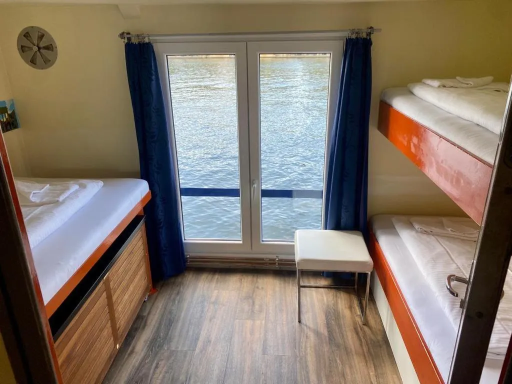 Bed in Shipotel-Berlin GmbH, Shipotel Eastern & Shipotel Western