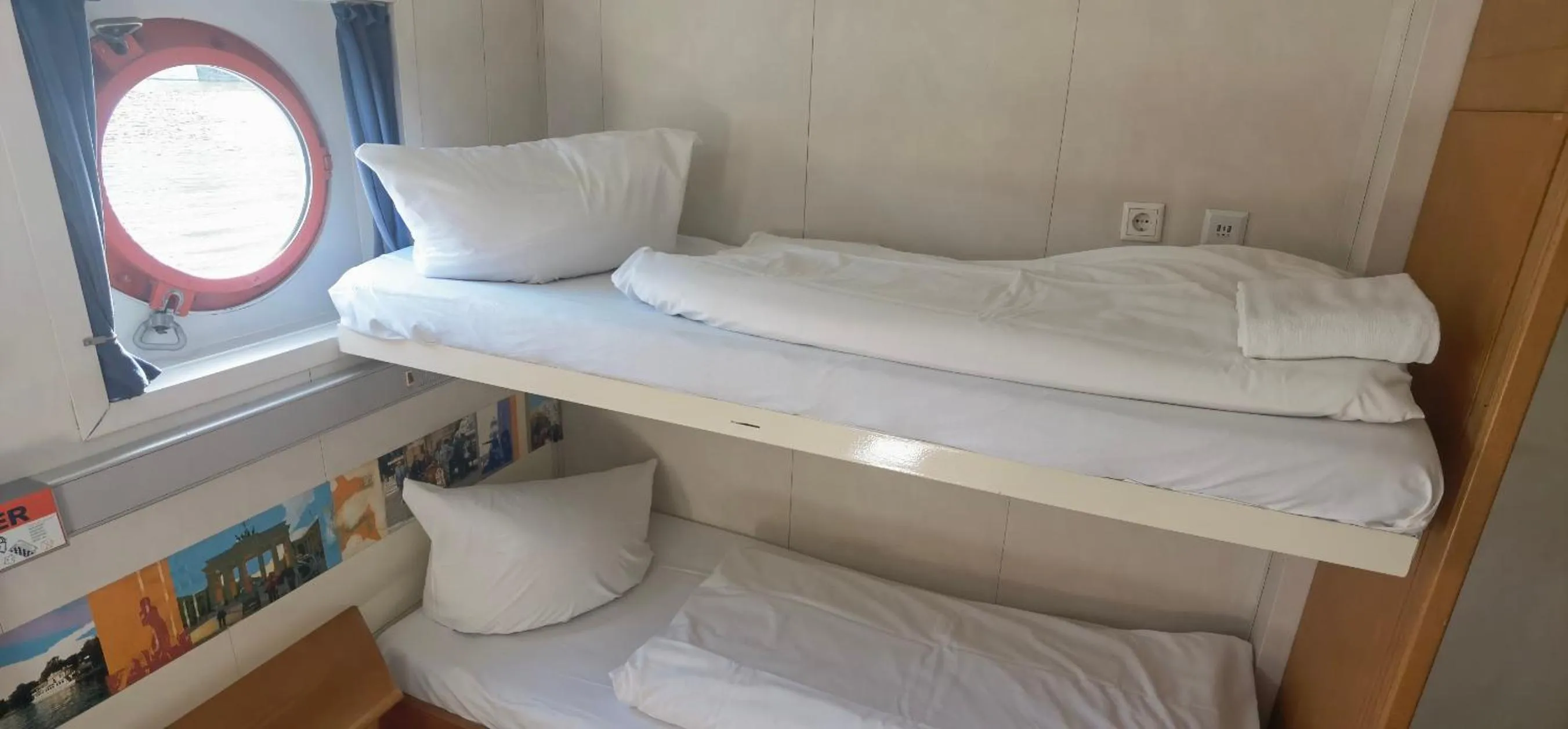 Bed in Shipotel-Berlin GmbH, Shipotel Eastern & Shipotel Western