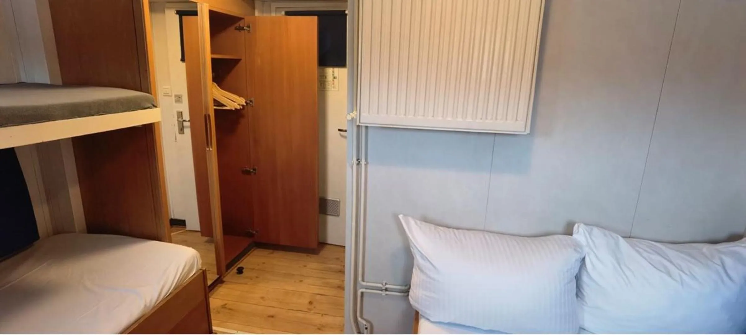 Bed in Shipotel-Berlin GmbH, Shipotel Eastern & Shipotel Western