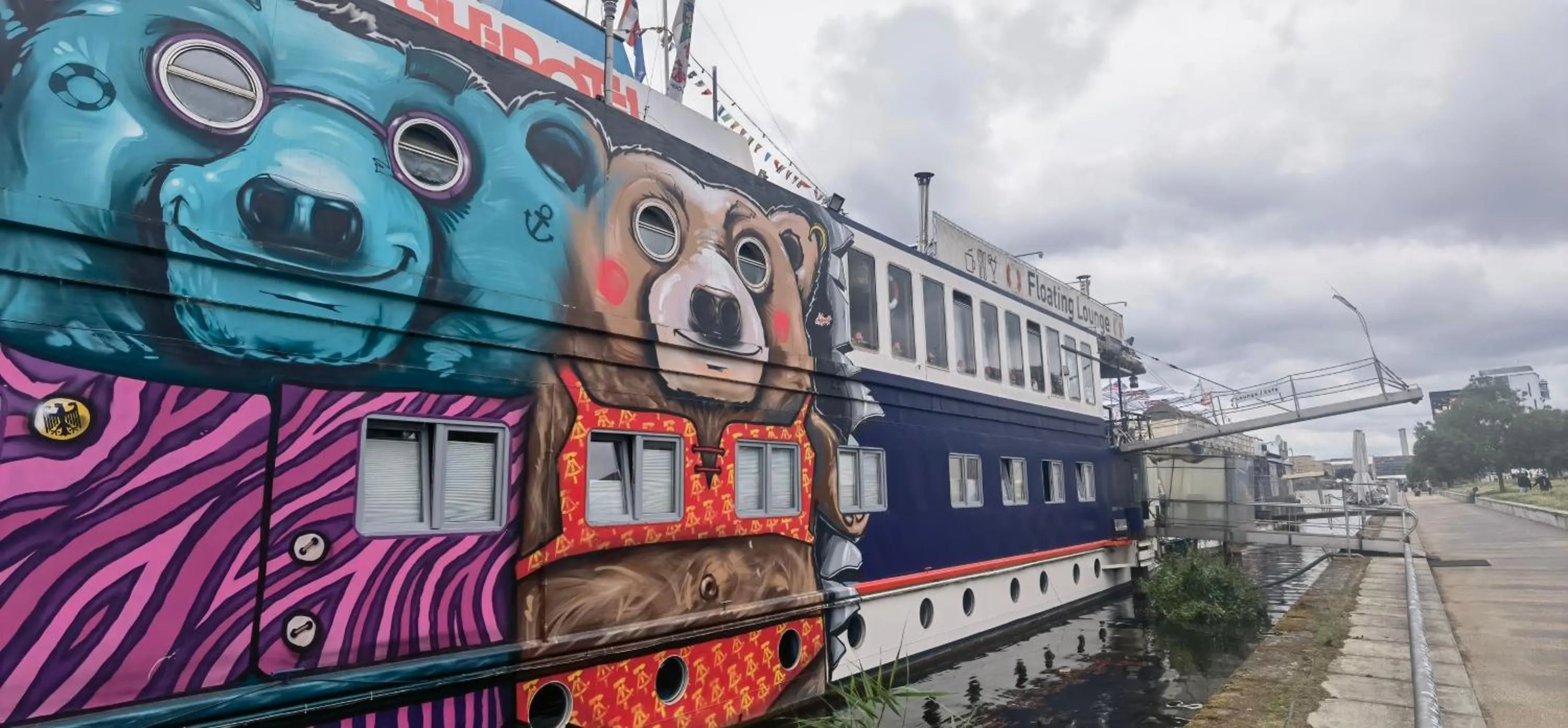 Property building in Shipotel-Berlin GmbH, Shipotel Eastern & Shipotel Western