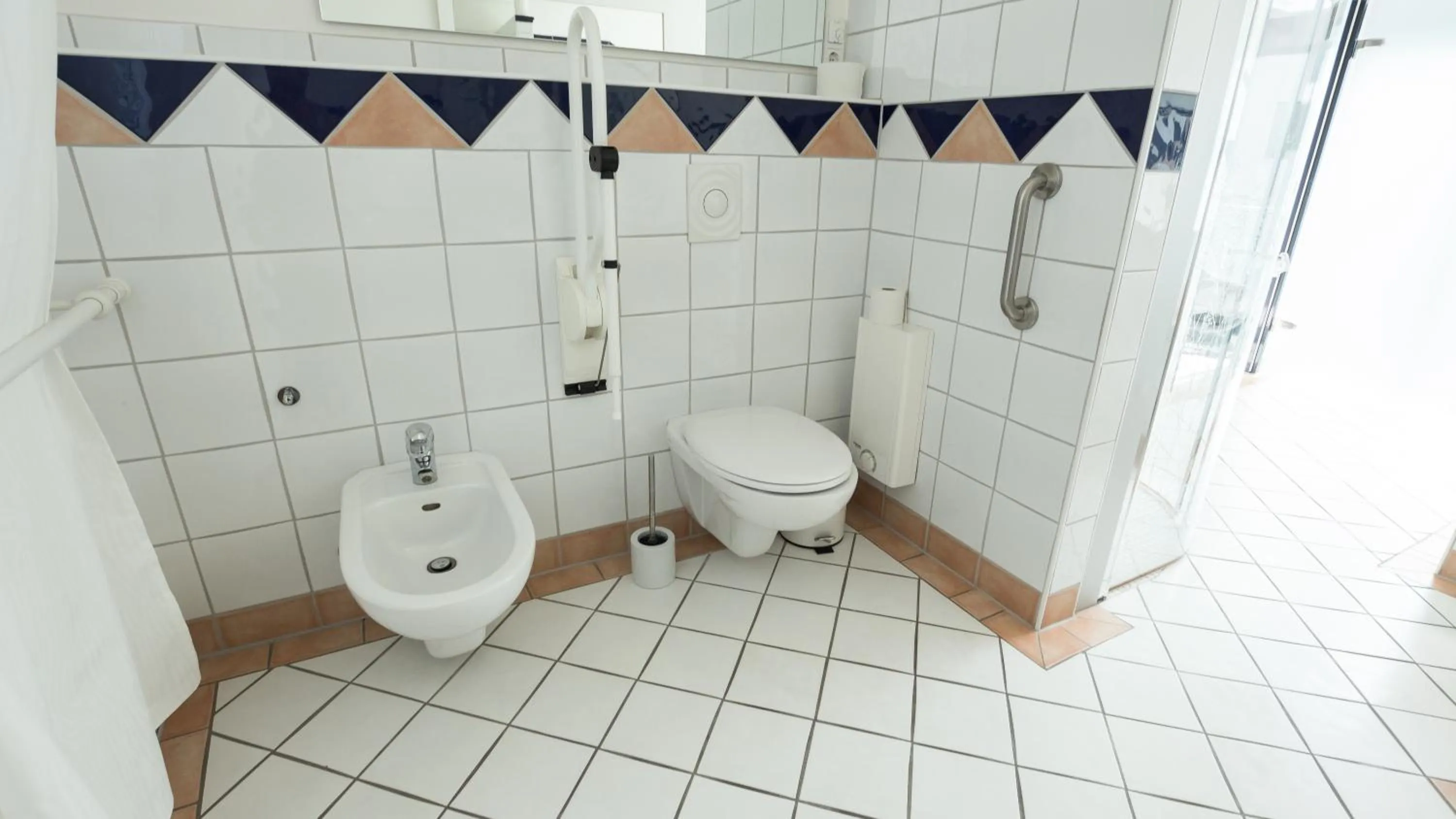Toilet in Hotel Garni Landhaus zur Issel