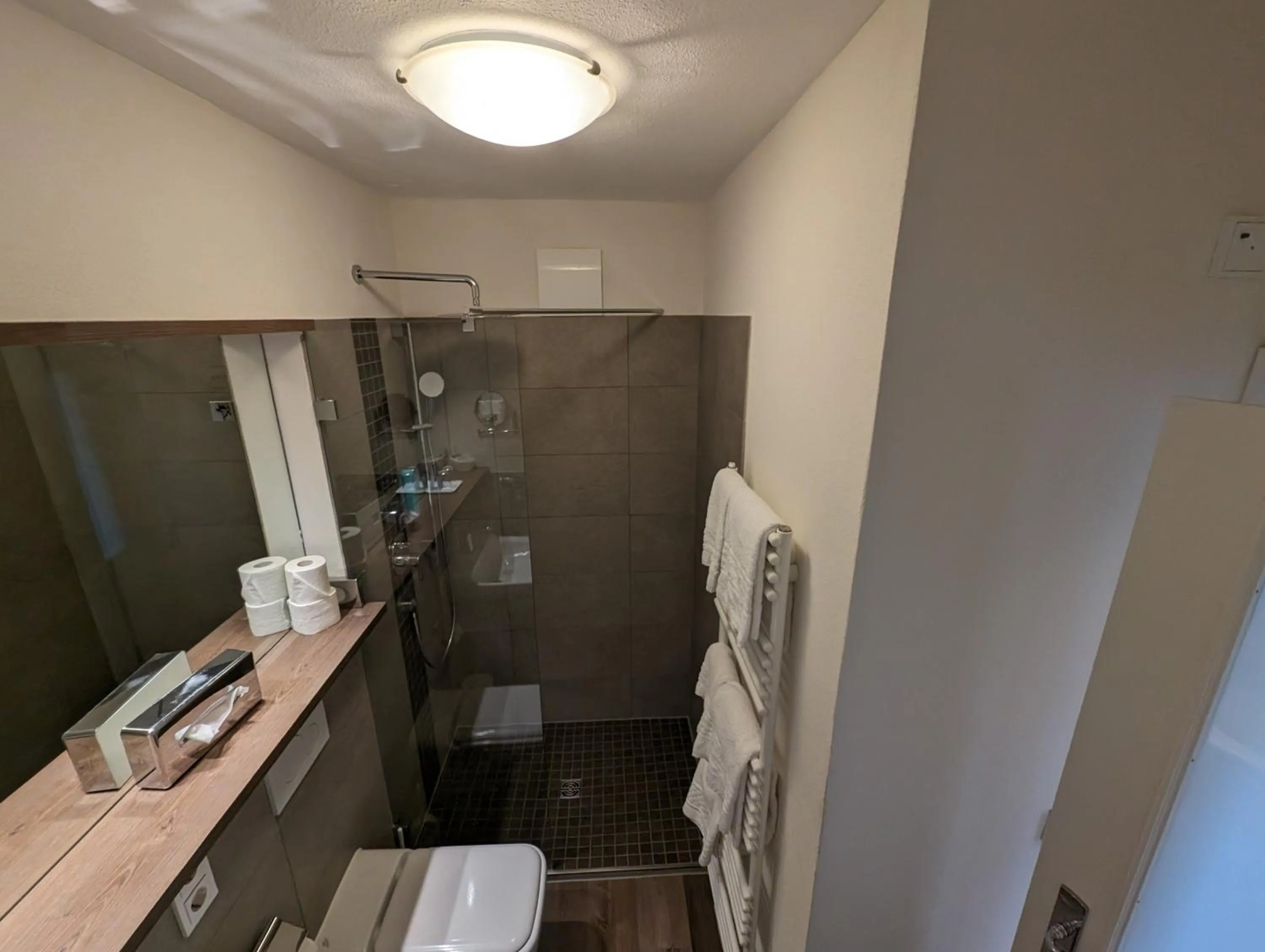 Bathroom in Weinhotel St. Stephanus