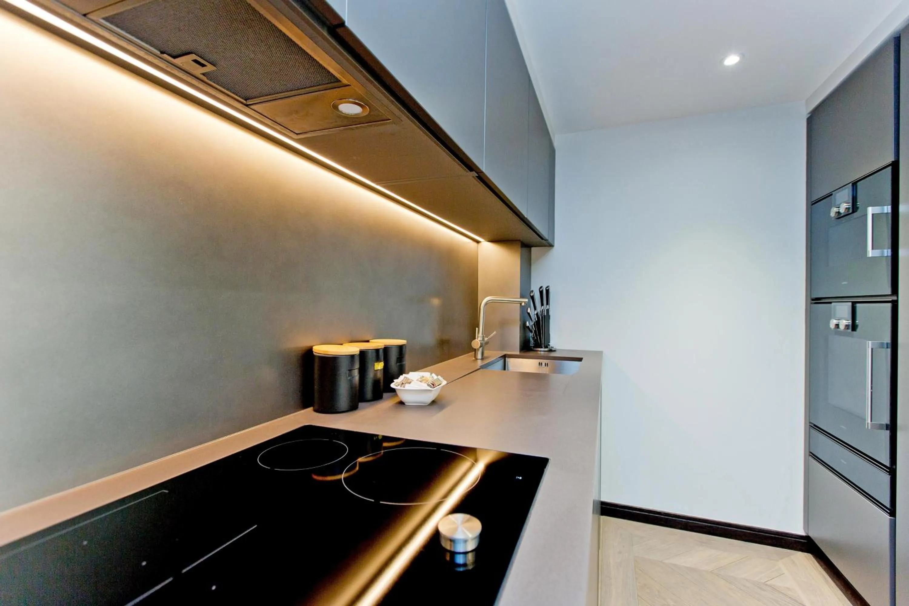 Kitchen or kitchenette in 37GS Residences