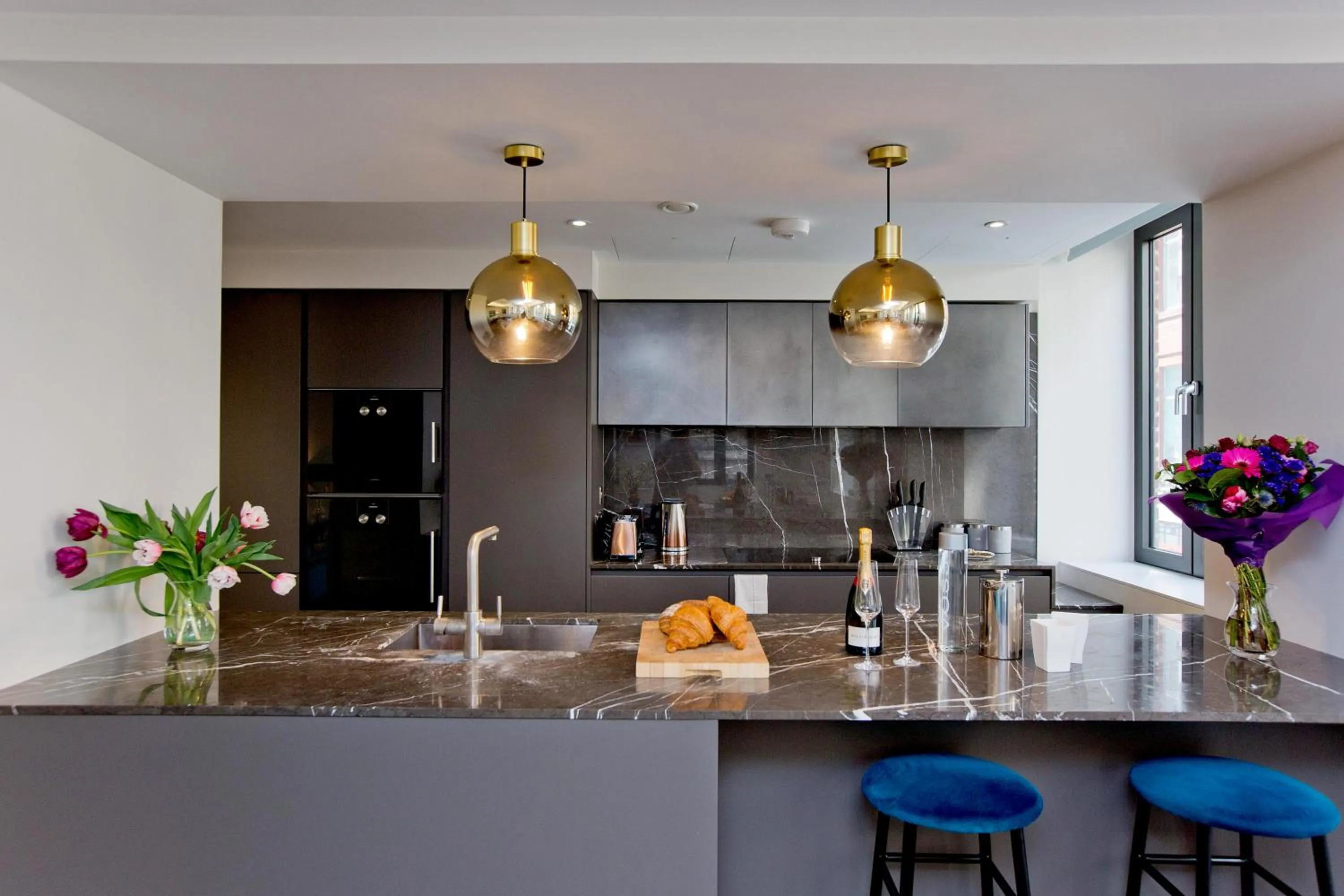 Kitchen or kitchenette in 37GS Residences