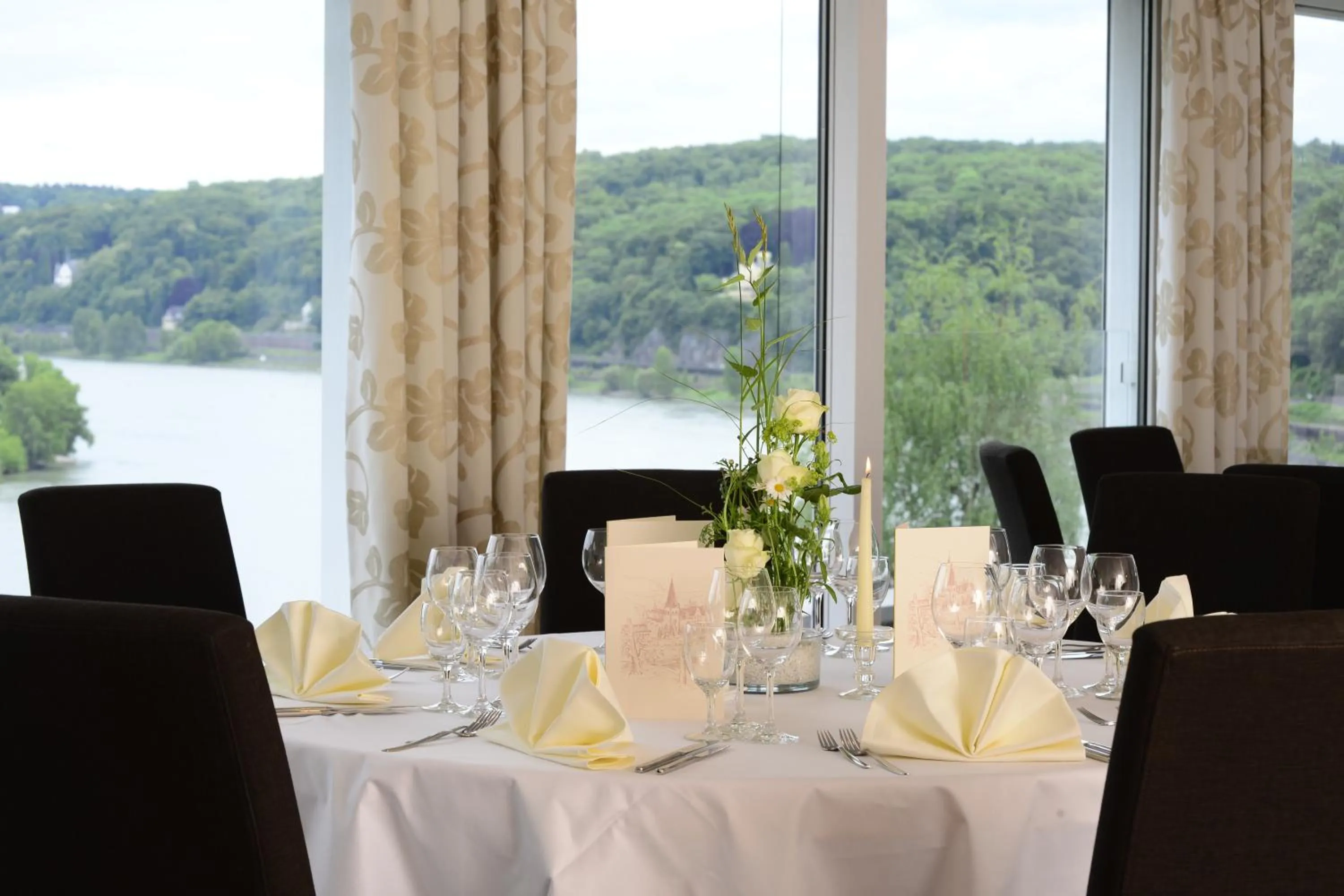 Restaurant/places to eat in Ringhotel Haus Oberwinter