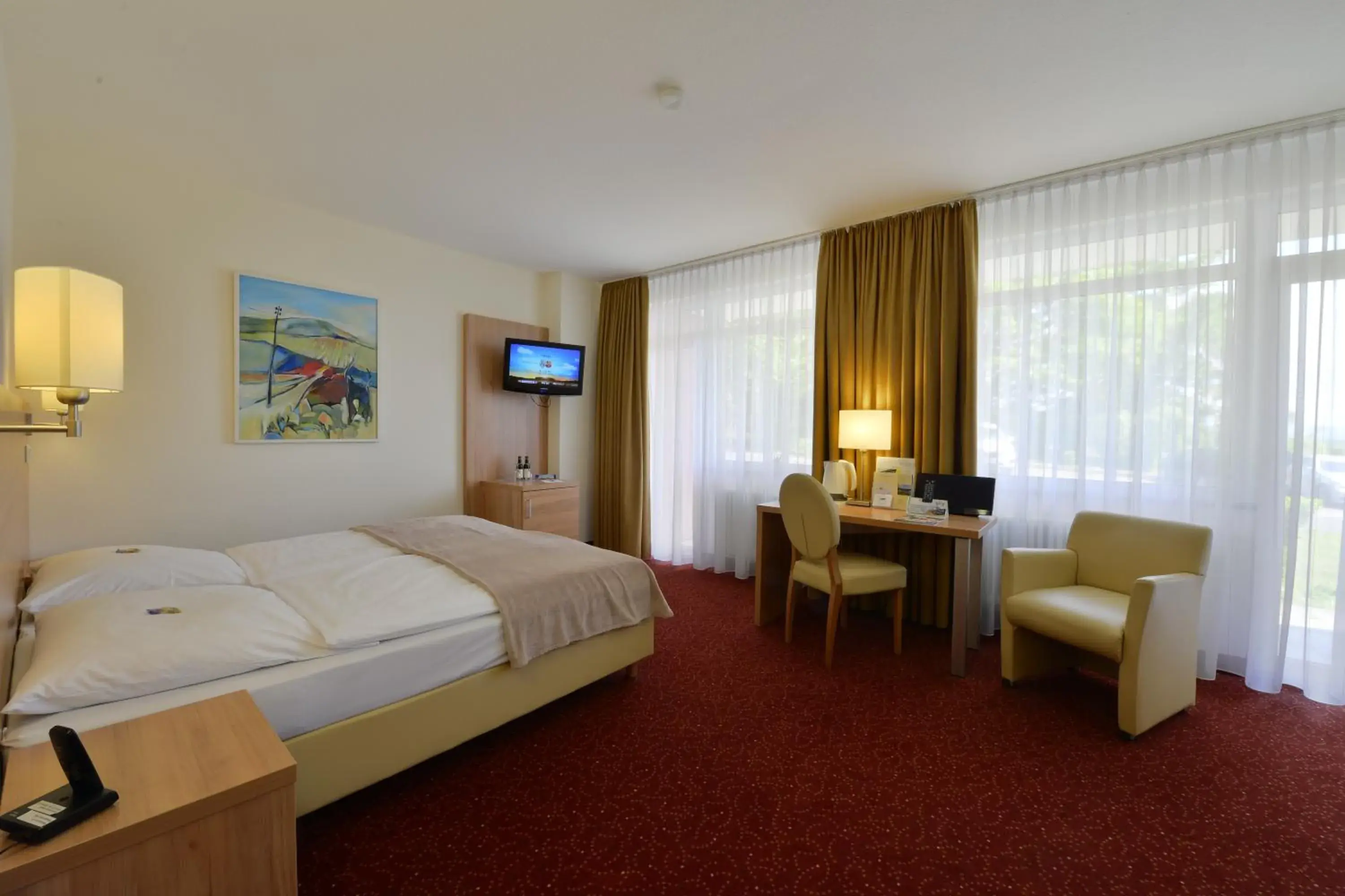 Large Double Room in Ringhotel Haus Oberwinter Large Double Room in Ringhotel Haus Oberwinter