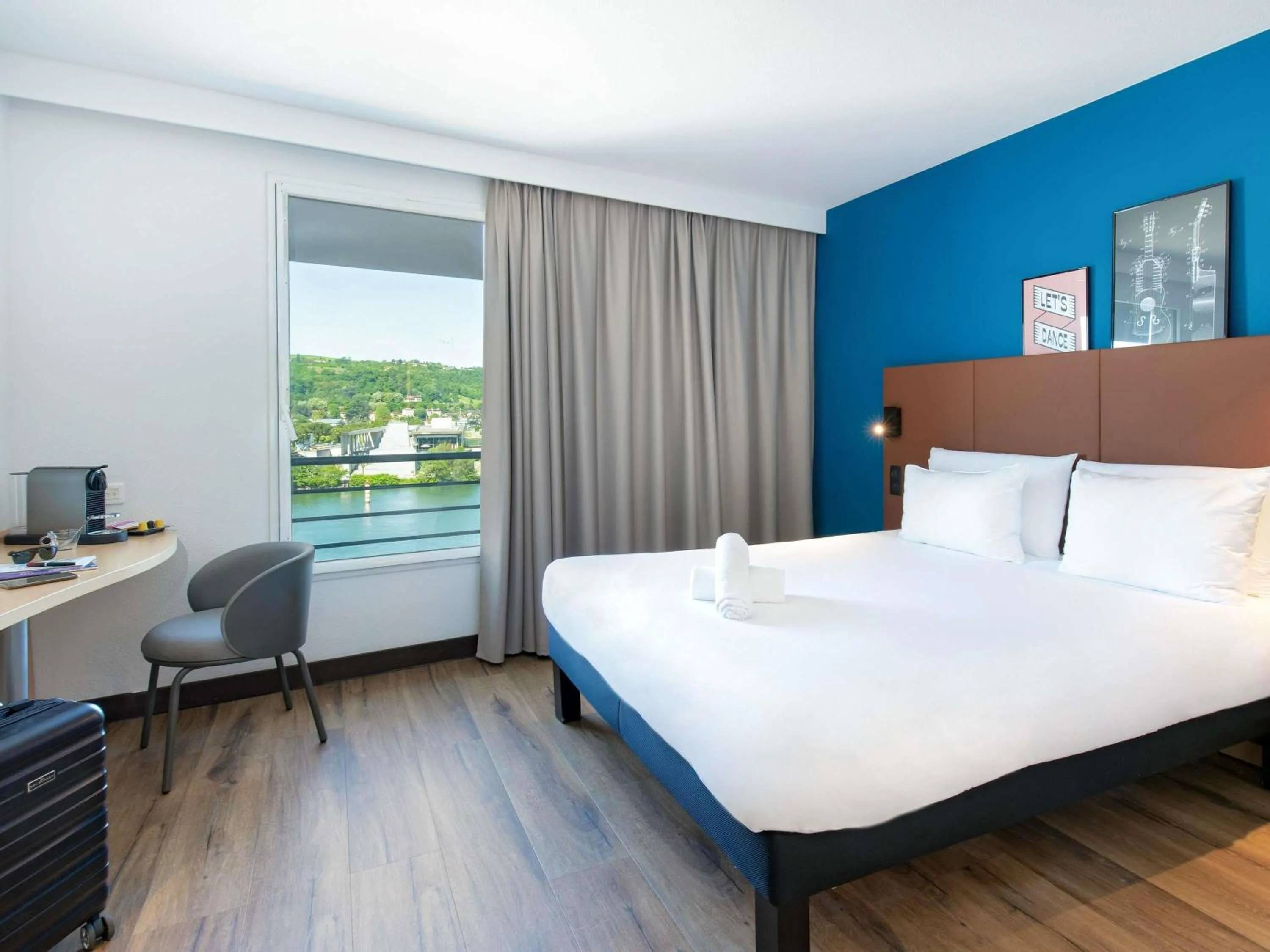 Bedroom, Bed in ibis Lyon Sud Vienne Saint-Louis