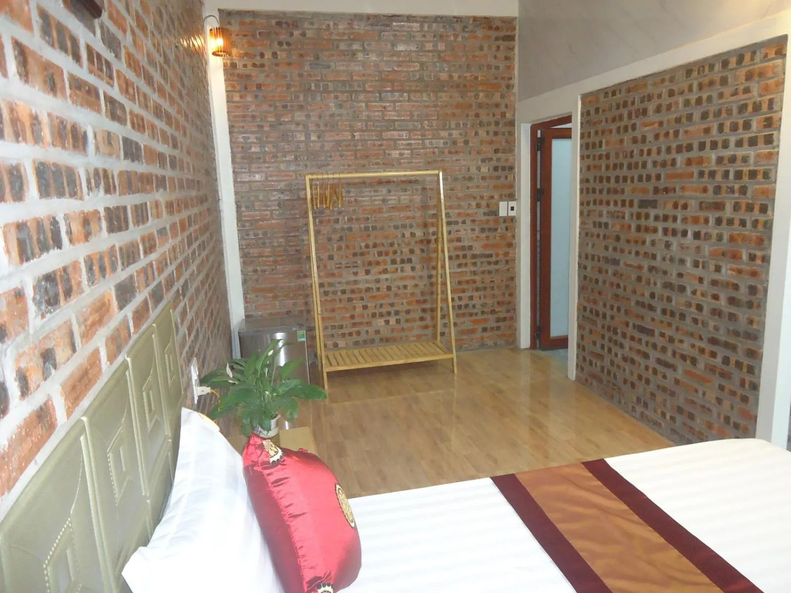 Photo of the whole room, Bed in Green Space Homestay