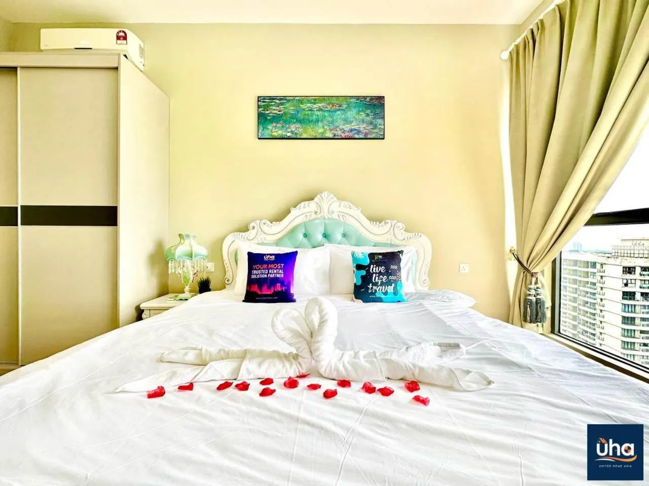 Bed in Country Garden Danga Bay @ UHA