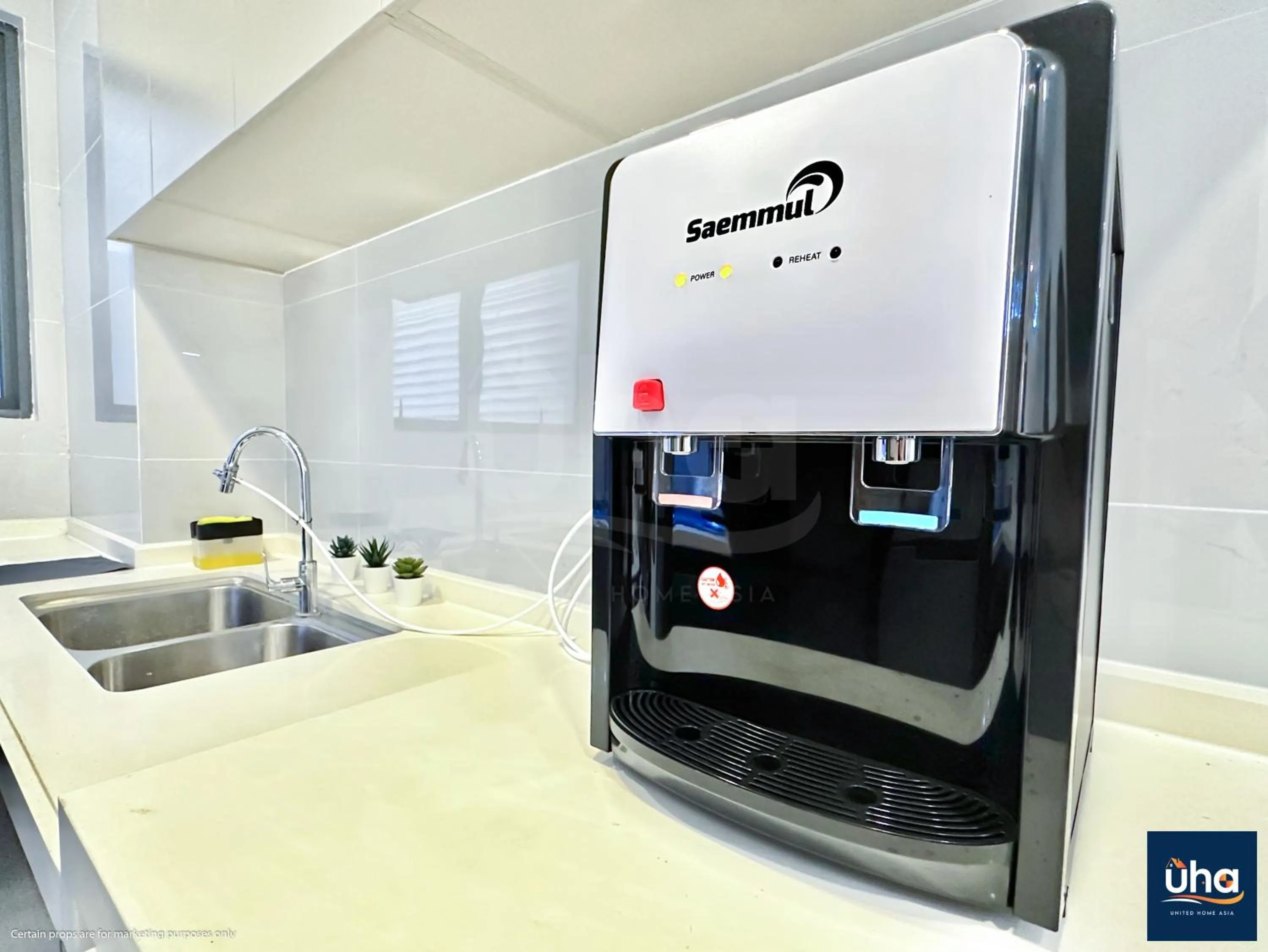 kitchen in Country Garden Danga Bay @ UHA