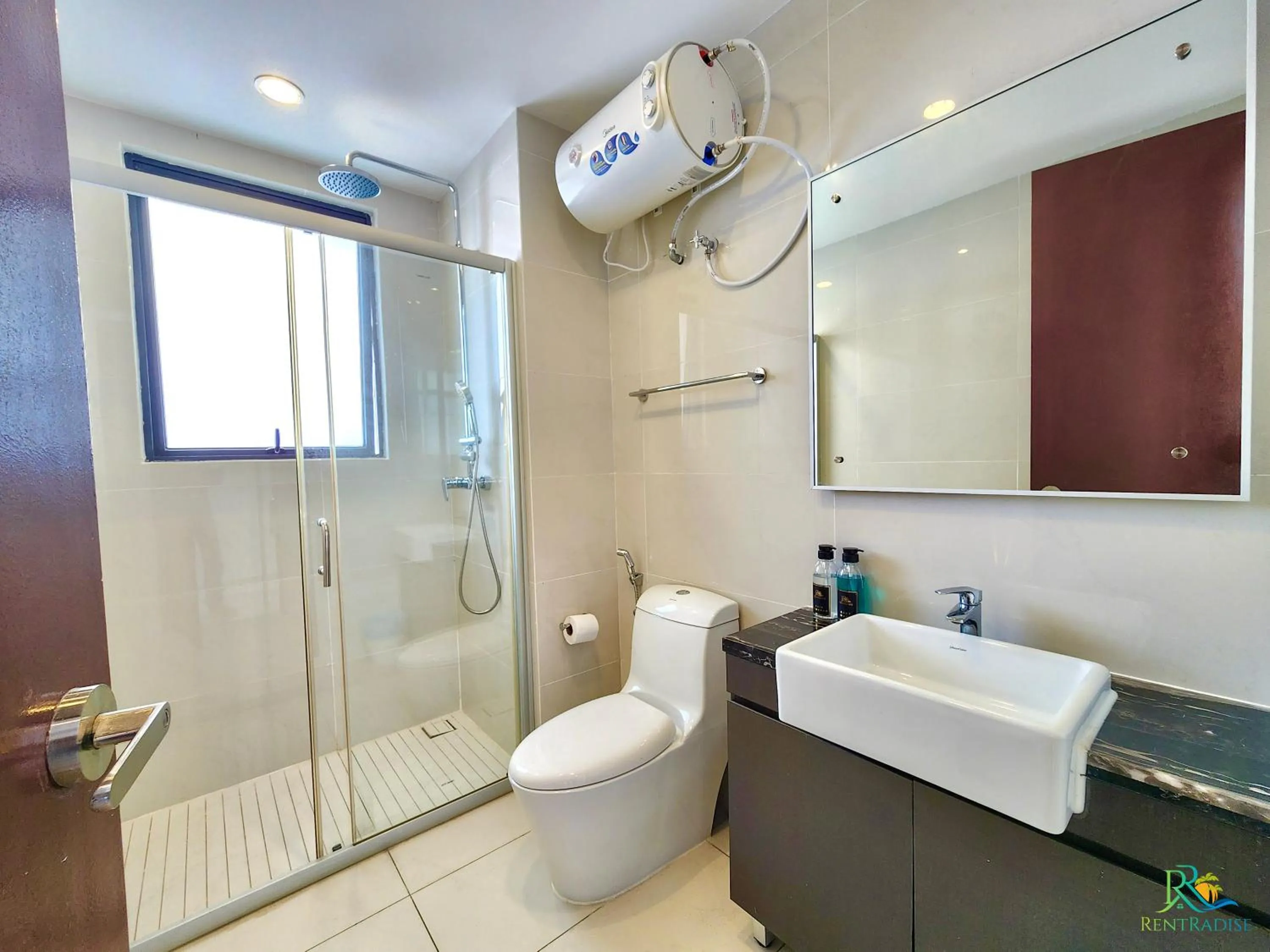 Bathroom in Country Garden Danga Bay @ UHA