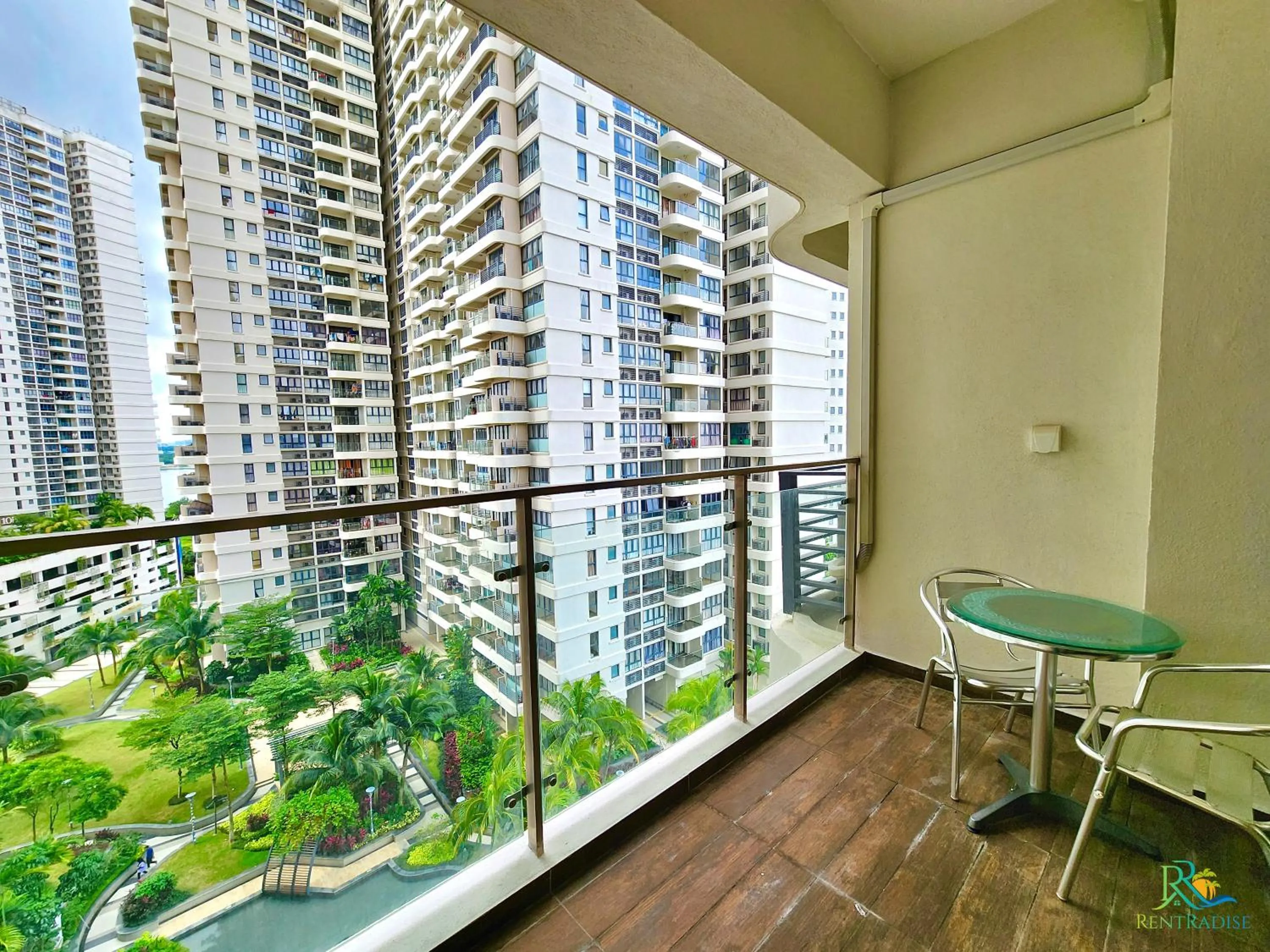 Balcony/Terrace in Country Garden Danga Bay @ UHA