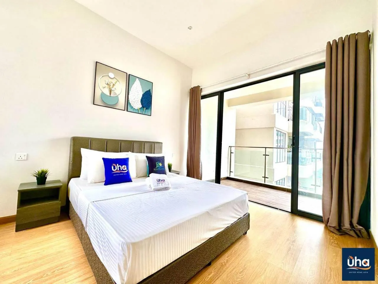 Bed in Country Garden Danga Bay @ UHA