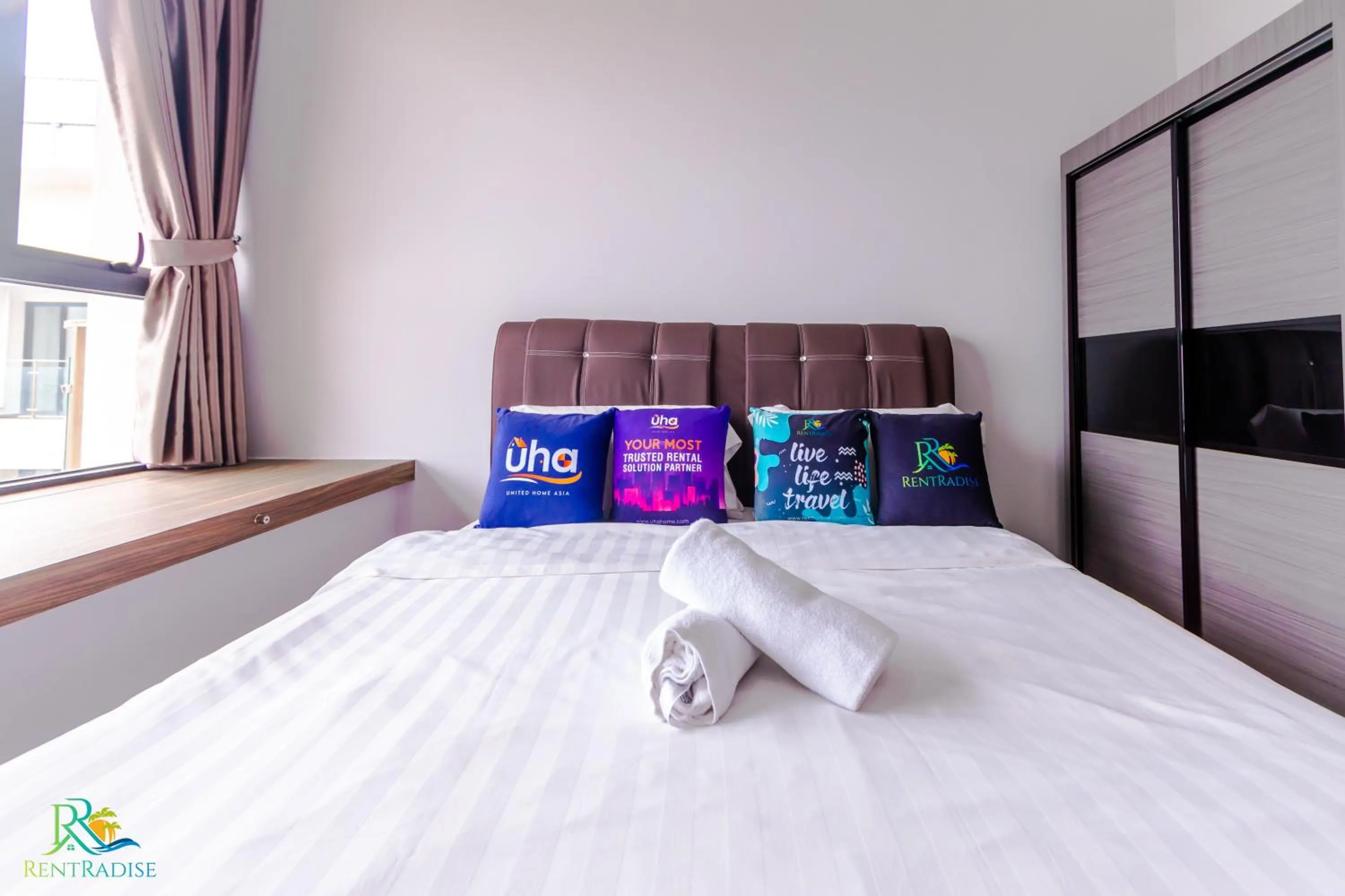 Bedroom, Bed in Country Garden Danga Bay @ UHA