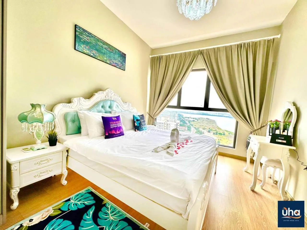 Bed in Country Garden Danga Bay @ UHA