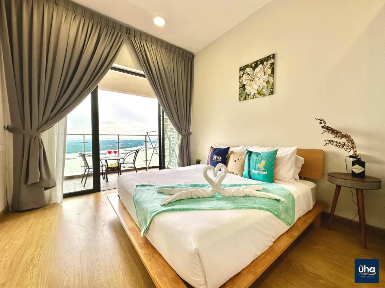 Bed in Country Garden Danga Bay @ UHA