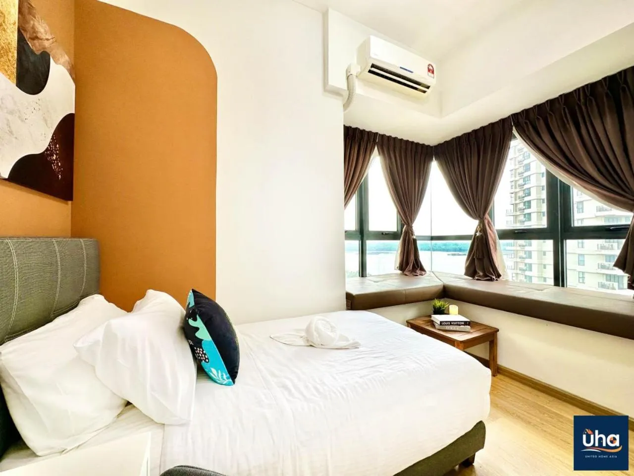 Bedroom, Bed in Country Garden Danga Bay @ UHA
