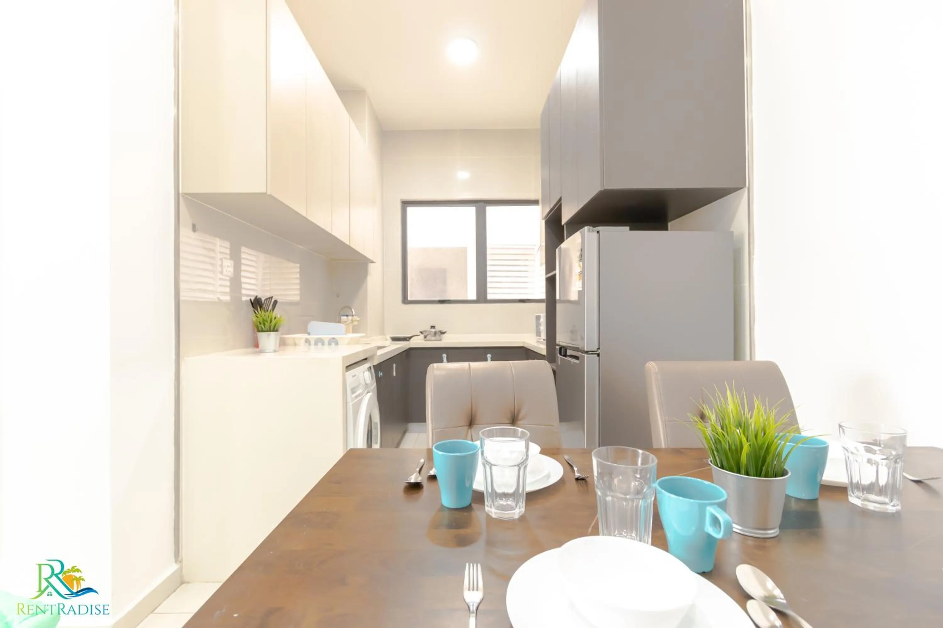 Dining area in Country Garden Danga Bay @ UHA