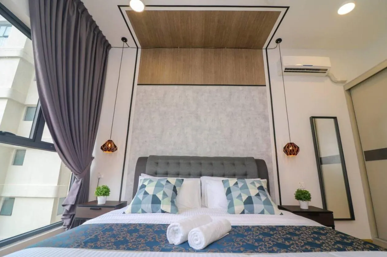 Bedroom, Bed in Country Garden Danga Bay @ UHA