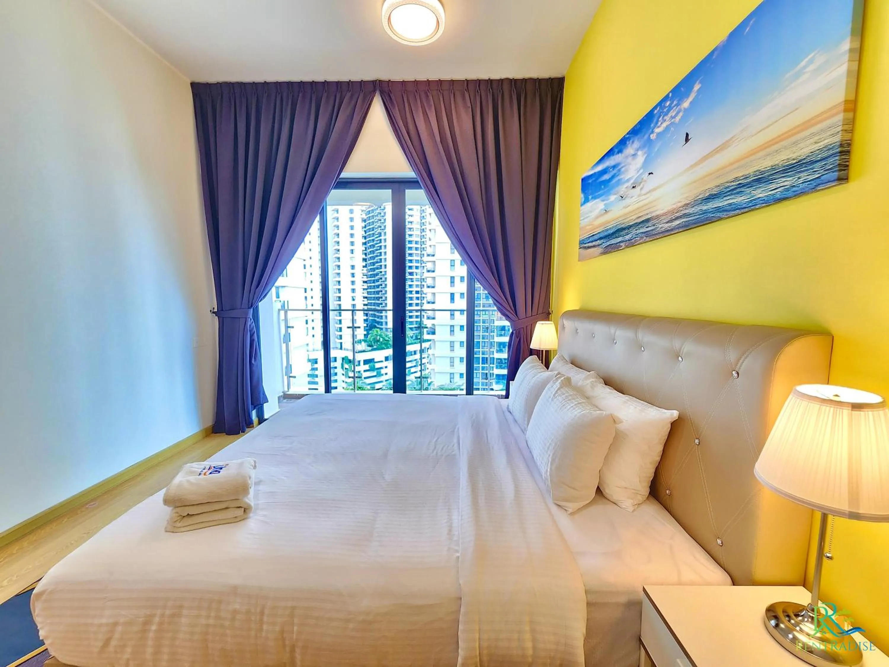 Bed in Country Garden Danga Bay @ UHA