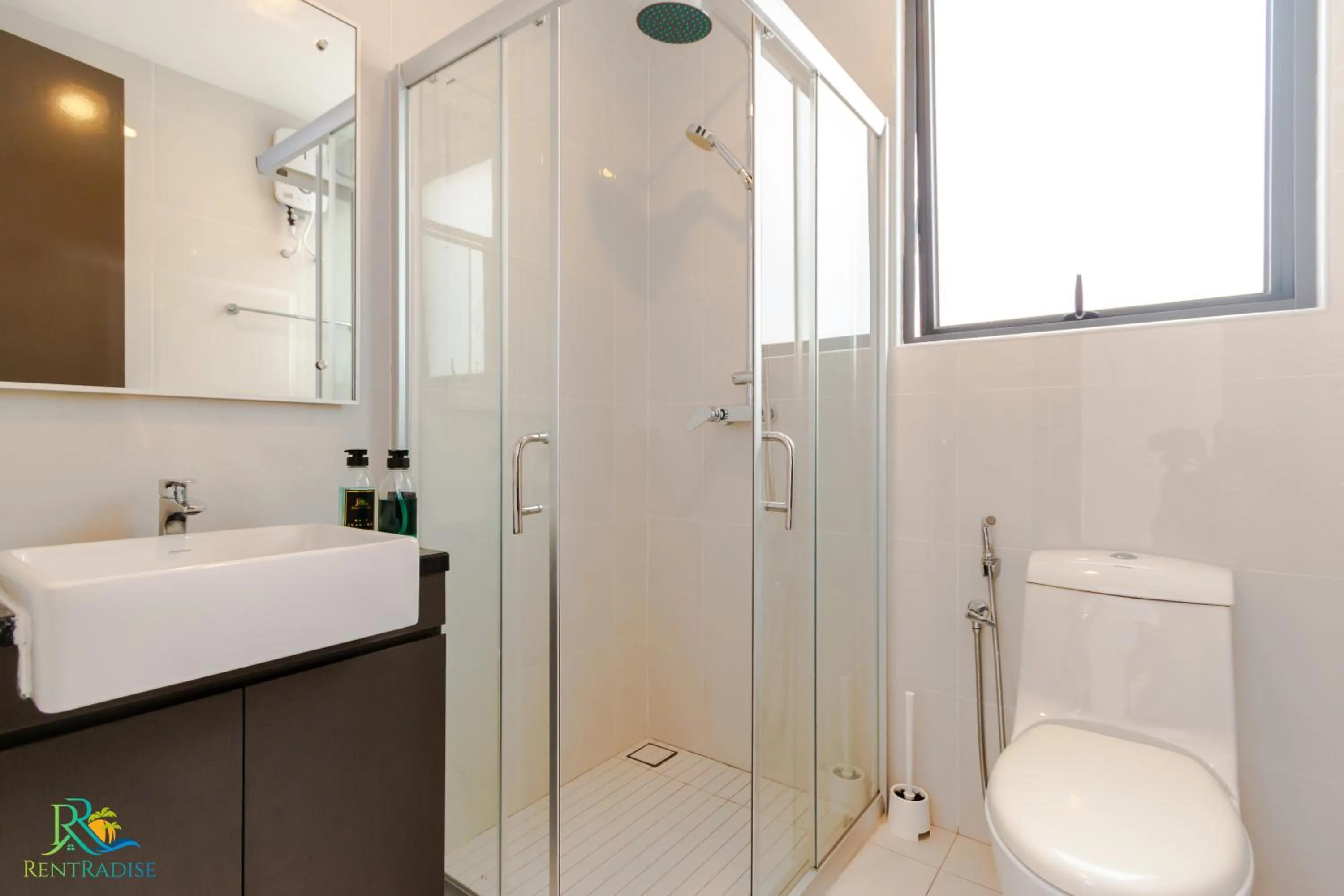 Bathroom in Country Garden Danga Bay @ UHA