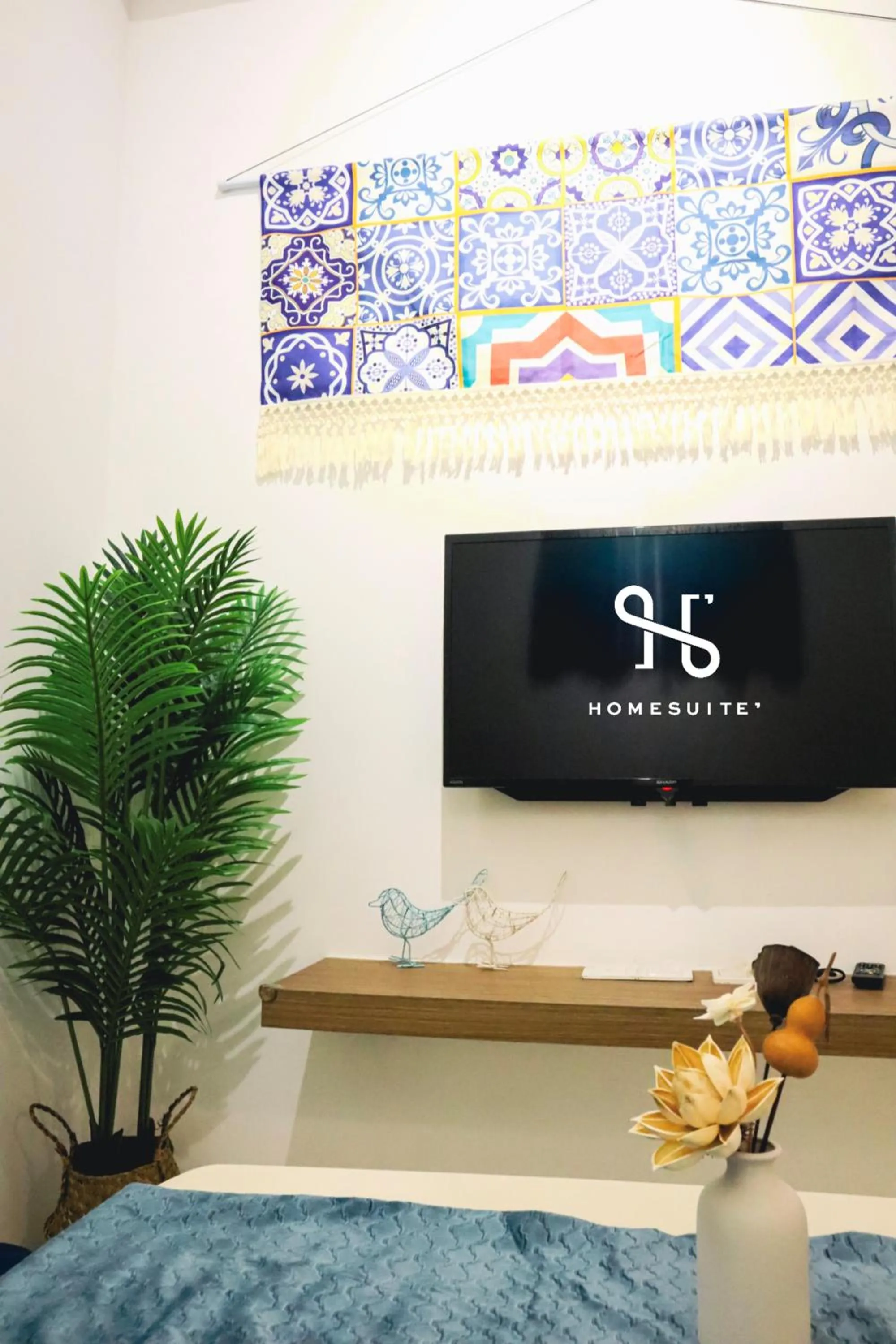 TV and multimedia in Homesuite' Home at Sutera Avenue