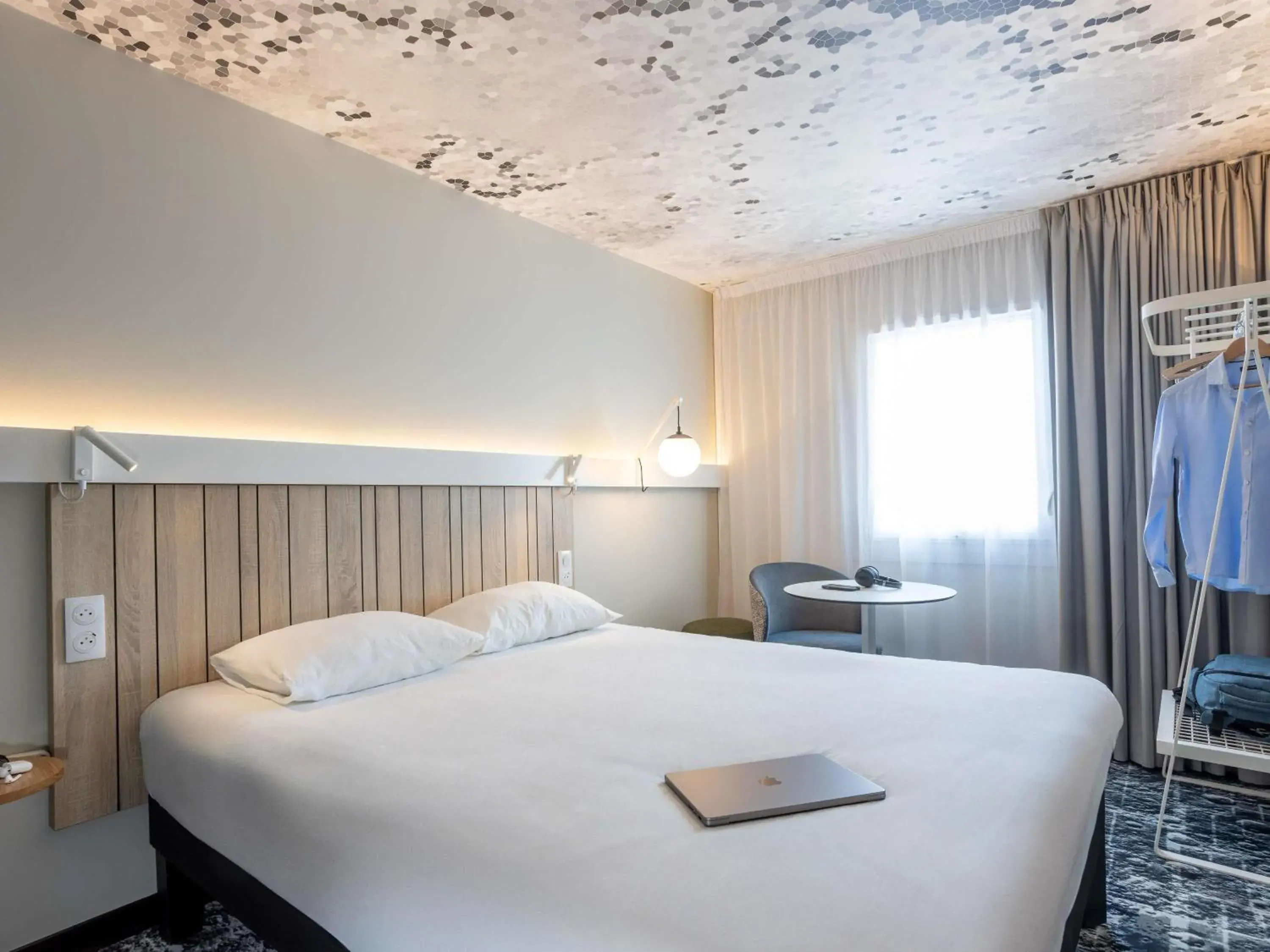 Standard Double Room with One Double Bed in ibis Clermont Ferrand Montferrand Standard Double Room with One Double Bed in ibis Clermont Ferrand Montferrand