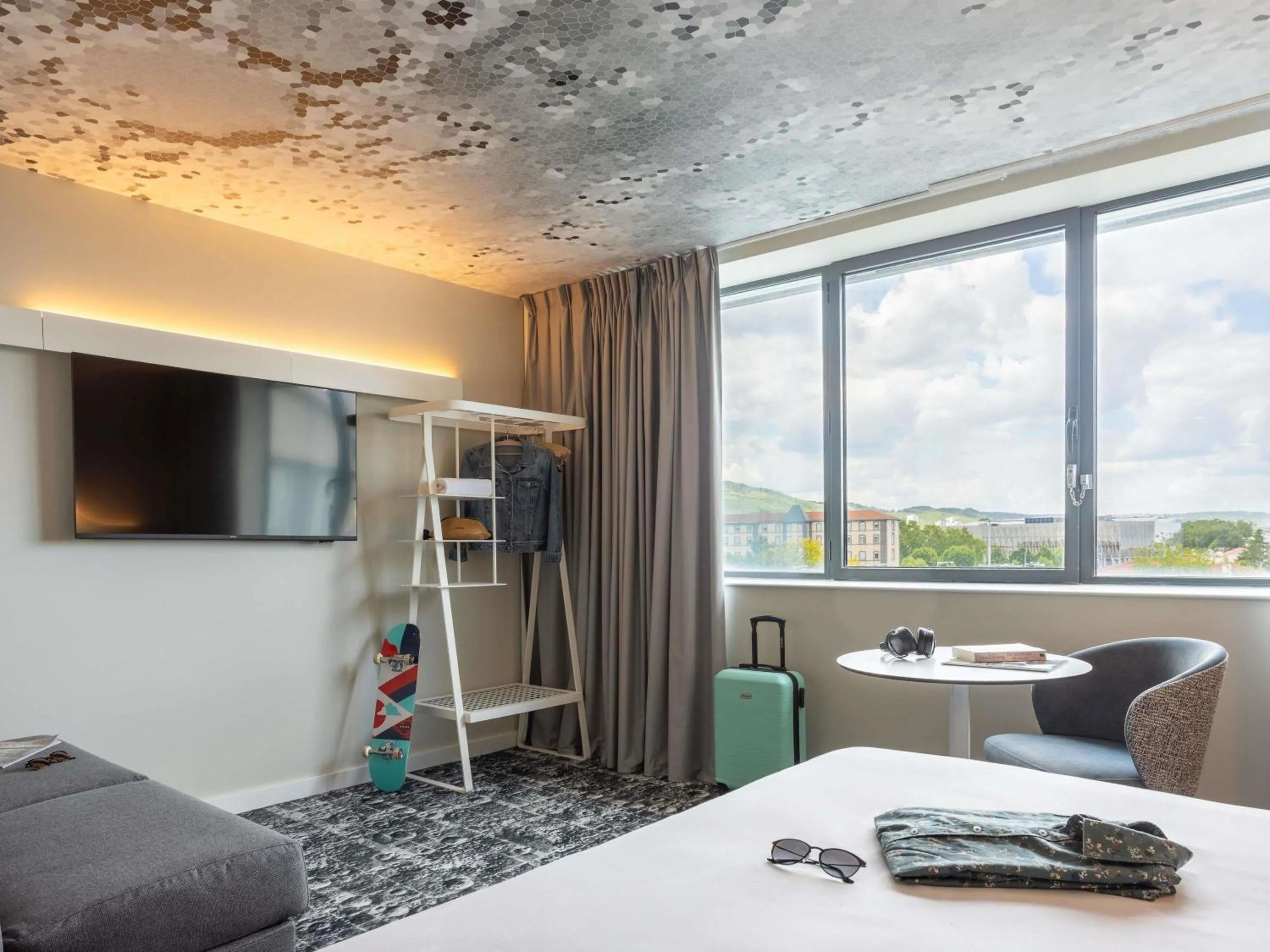 Bedroom, Bed in ibis Clermont Ferrand Montferrand