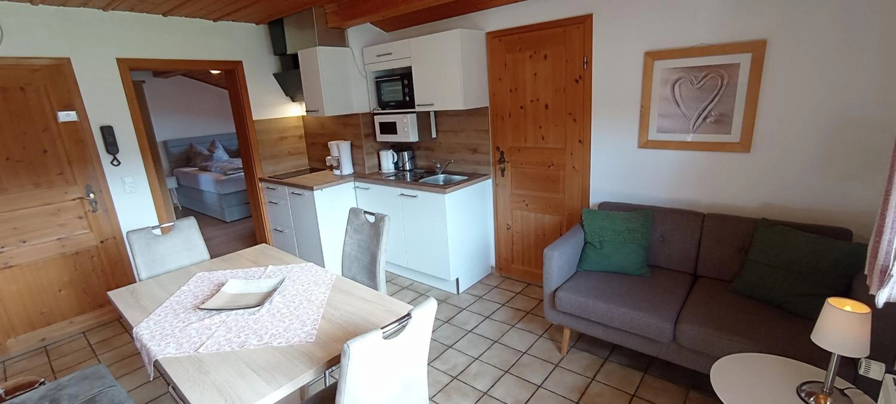 Dining area in Ferienwohnungen König