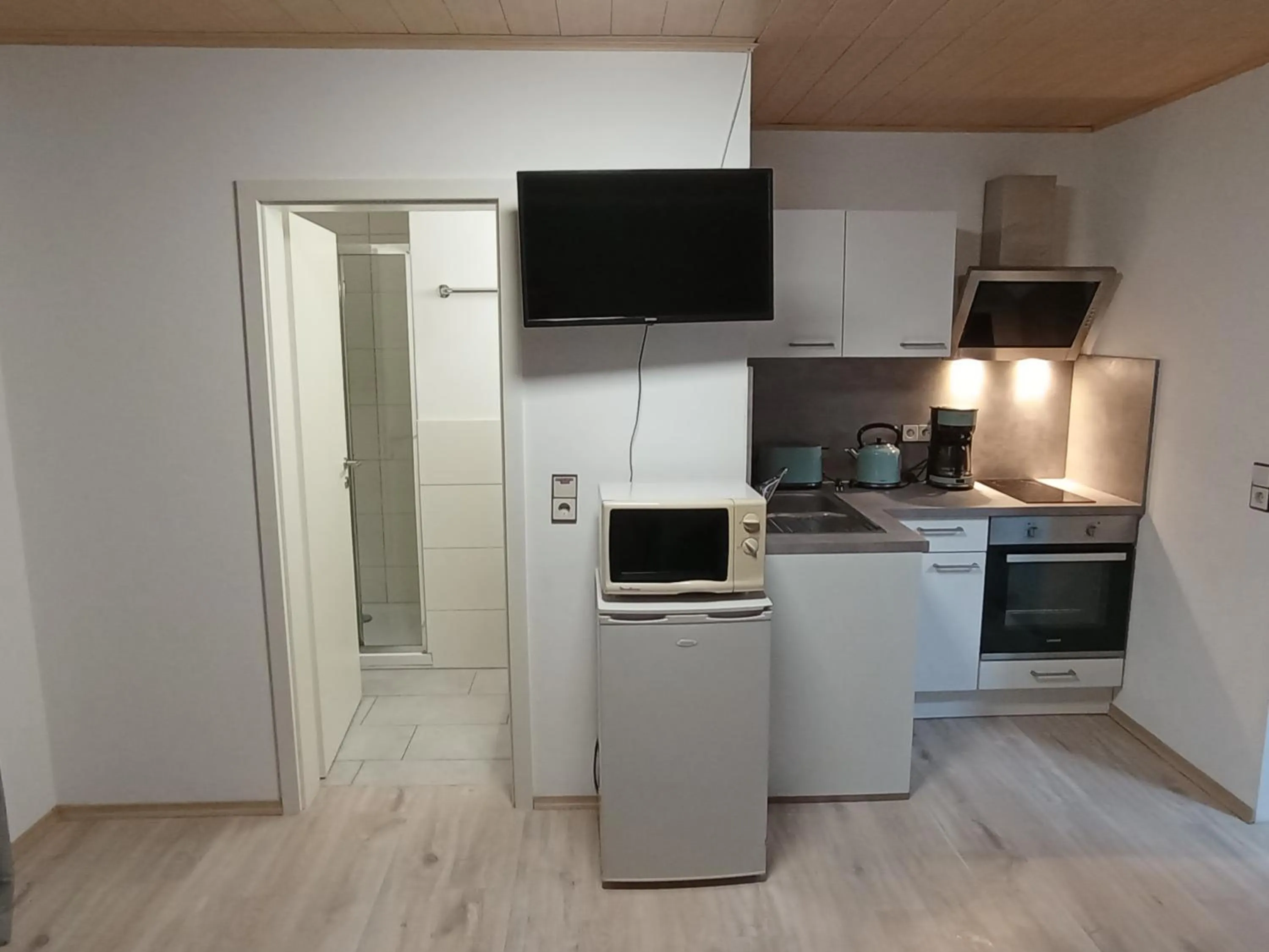 Kitchen or kitchenette in Ferienwohnungen König