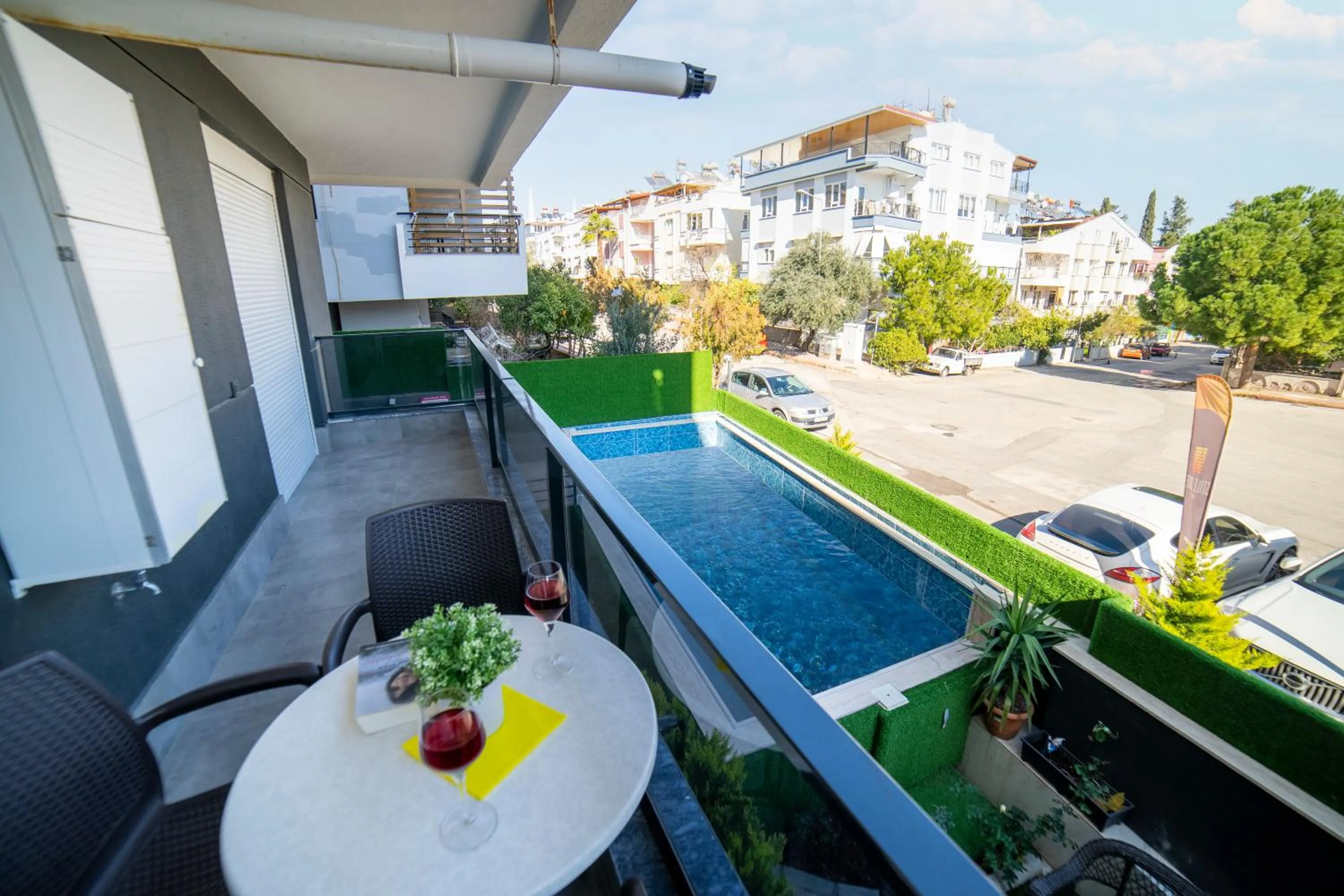 Swimming pool in Stile Suite Family Hotel