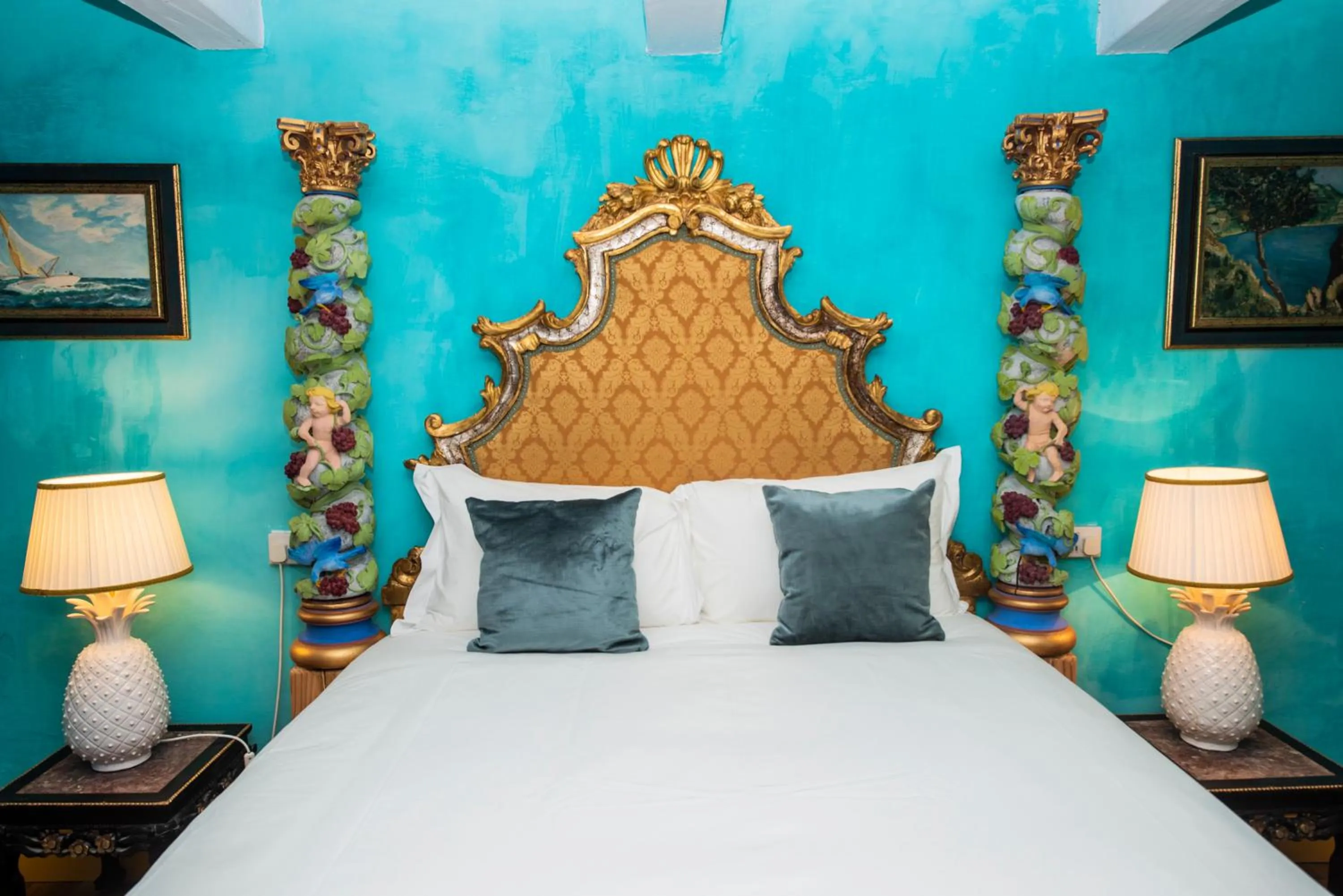 Bed in Casa Rocca Piccola B&B