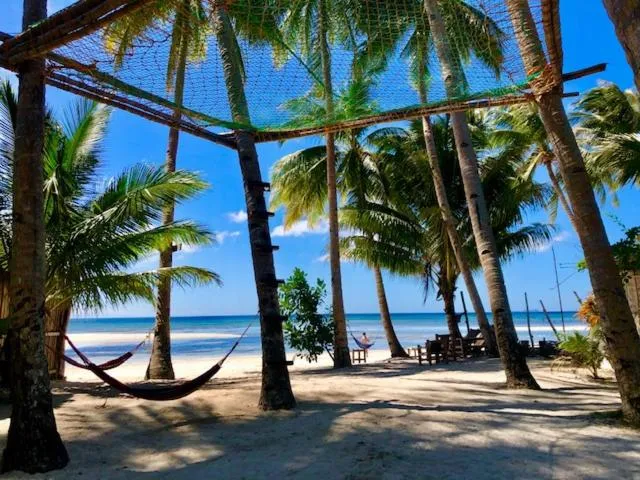 Beach in Apo Diver Beach Resort