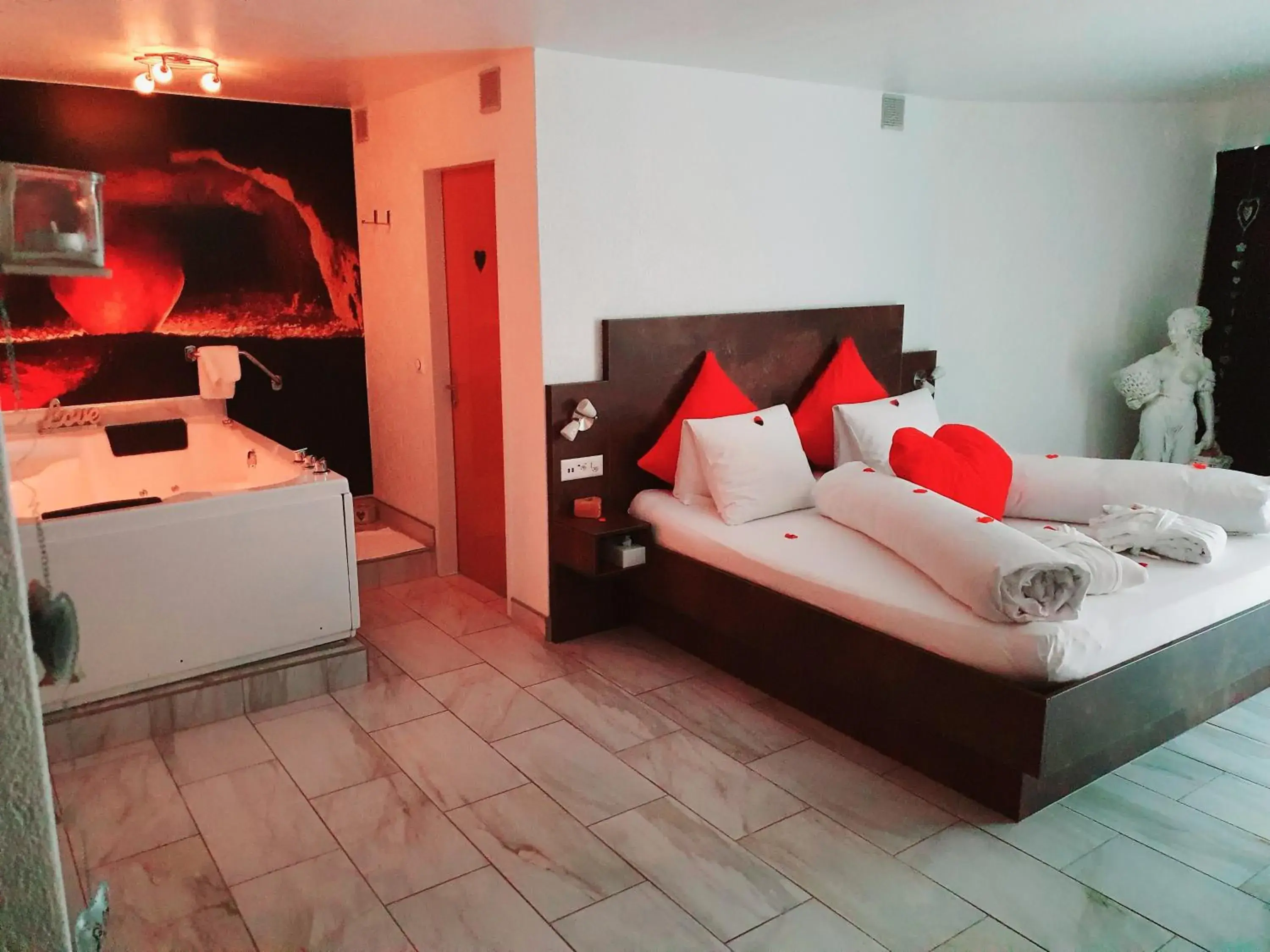 Suite with Private Pool in dala Hotel & Apartments Suite with Private Pool in dala Hotel & Apartments