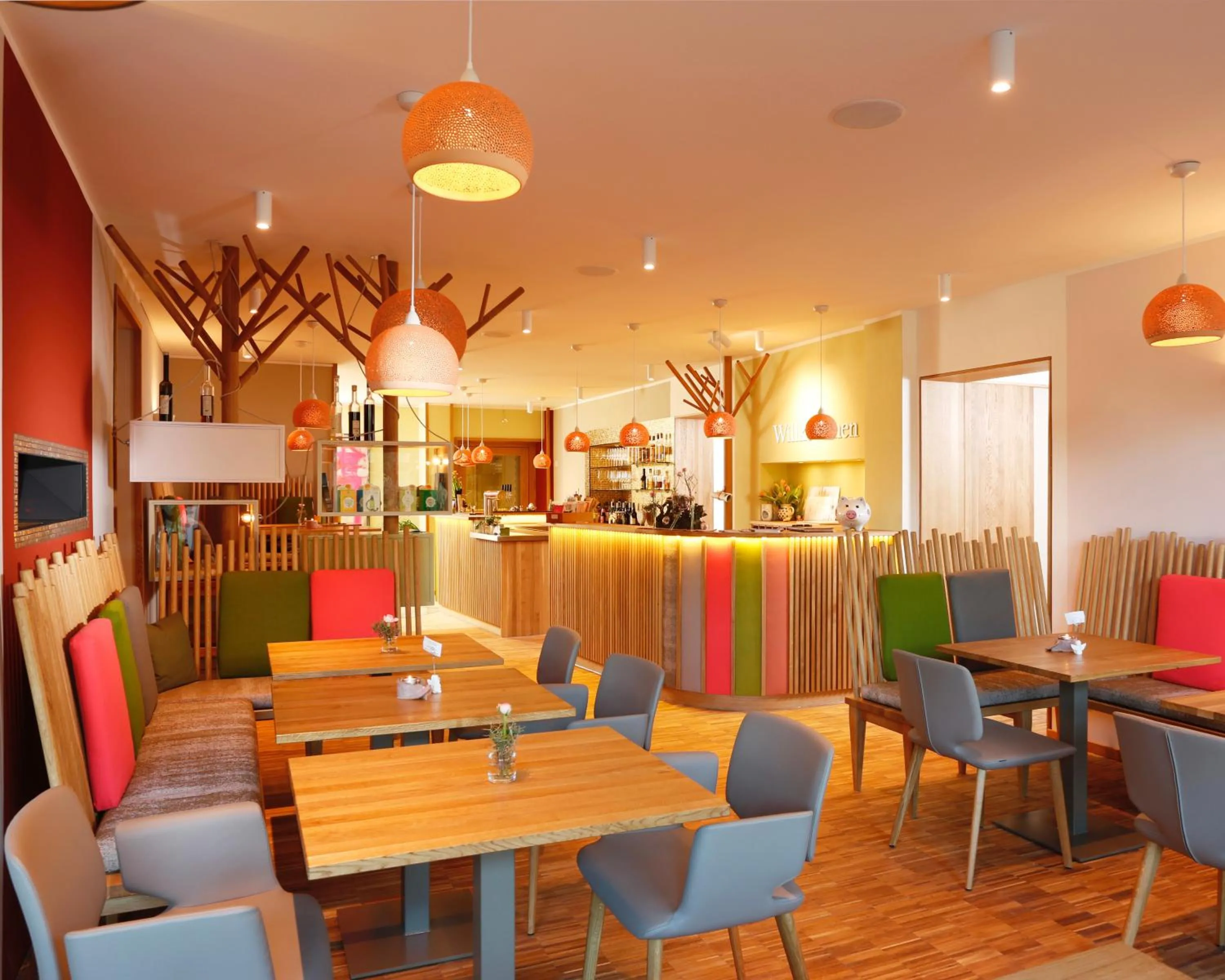 Restaurant/places to eat in Flux-Biohotel Werratal