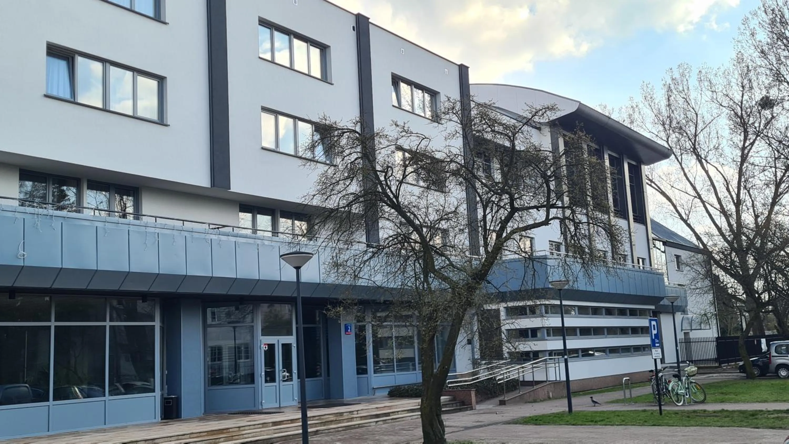 Property building in CKS Warszawa (Centrum Konferencyjno-Szkoleniowe CS Natura Tour)
