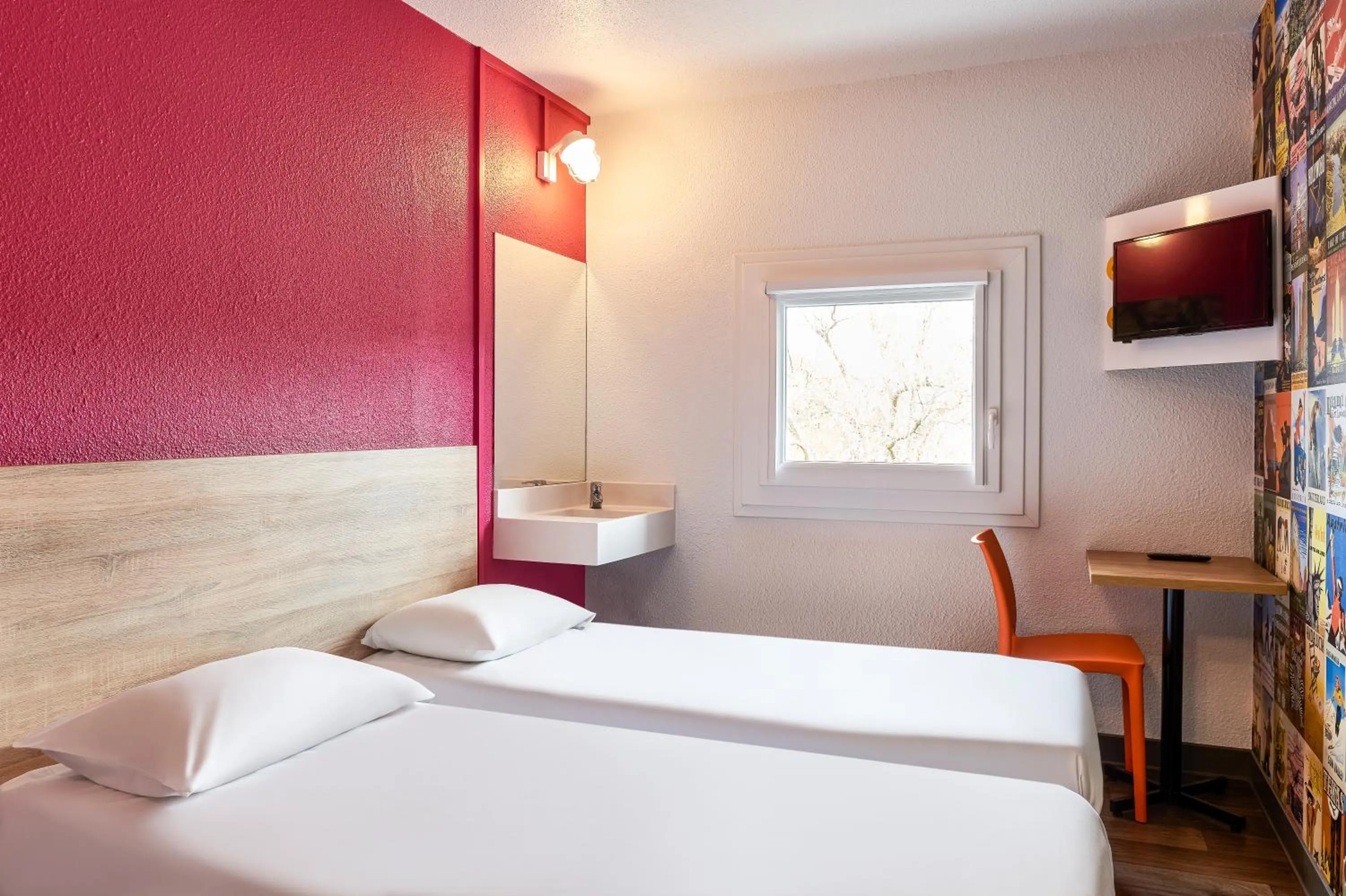Bed in hotelF1 Genève Saint Julien en Genevois