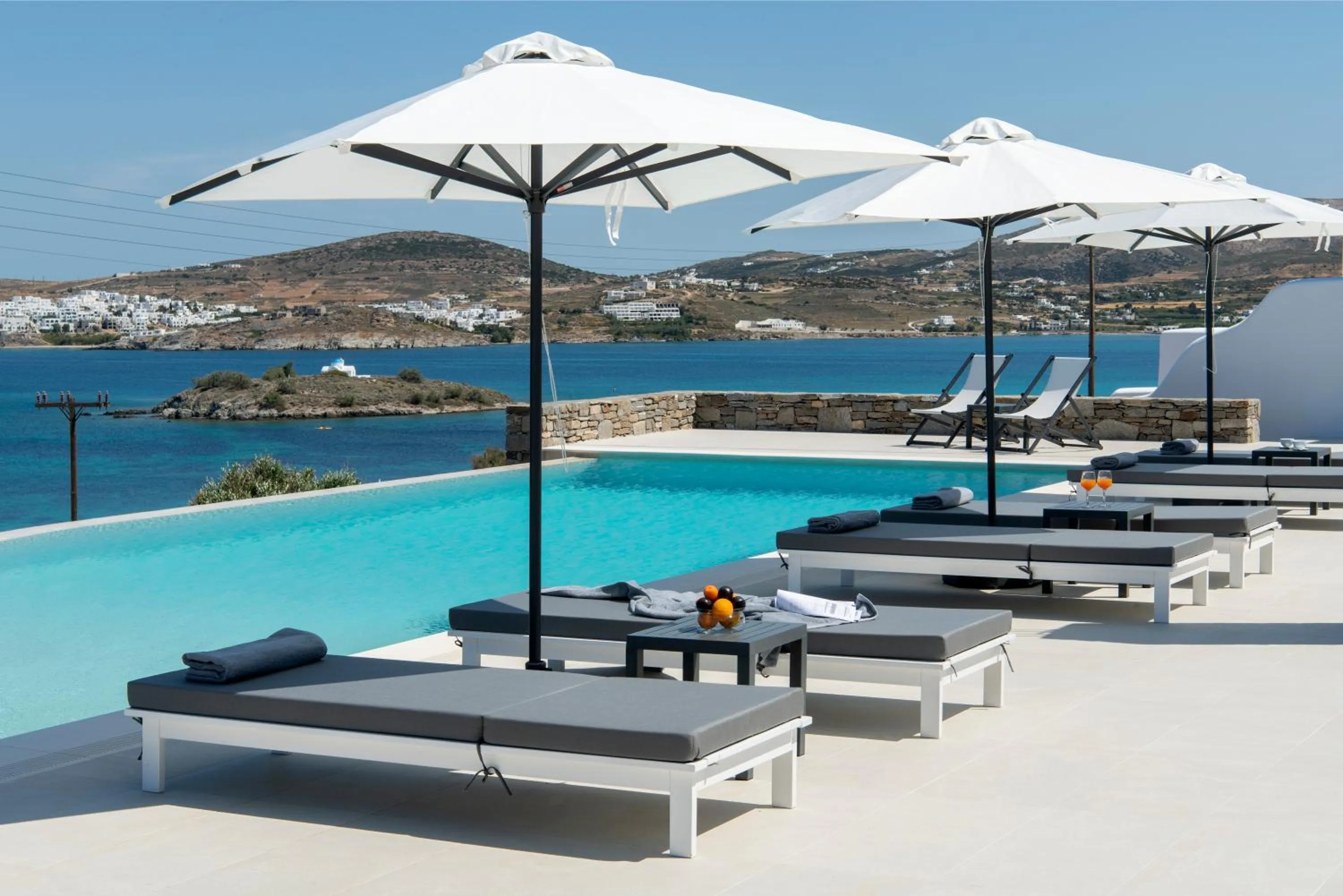 Swimming pool in Kymo Luxury Suites Paros