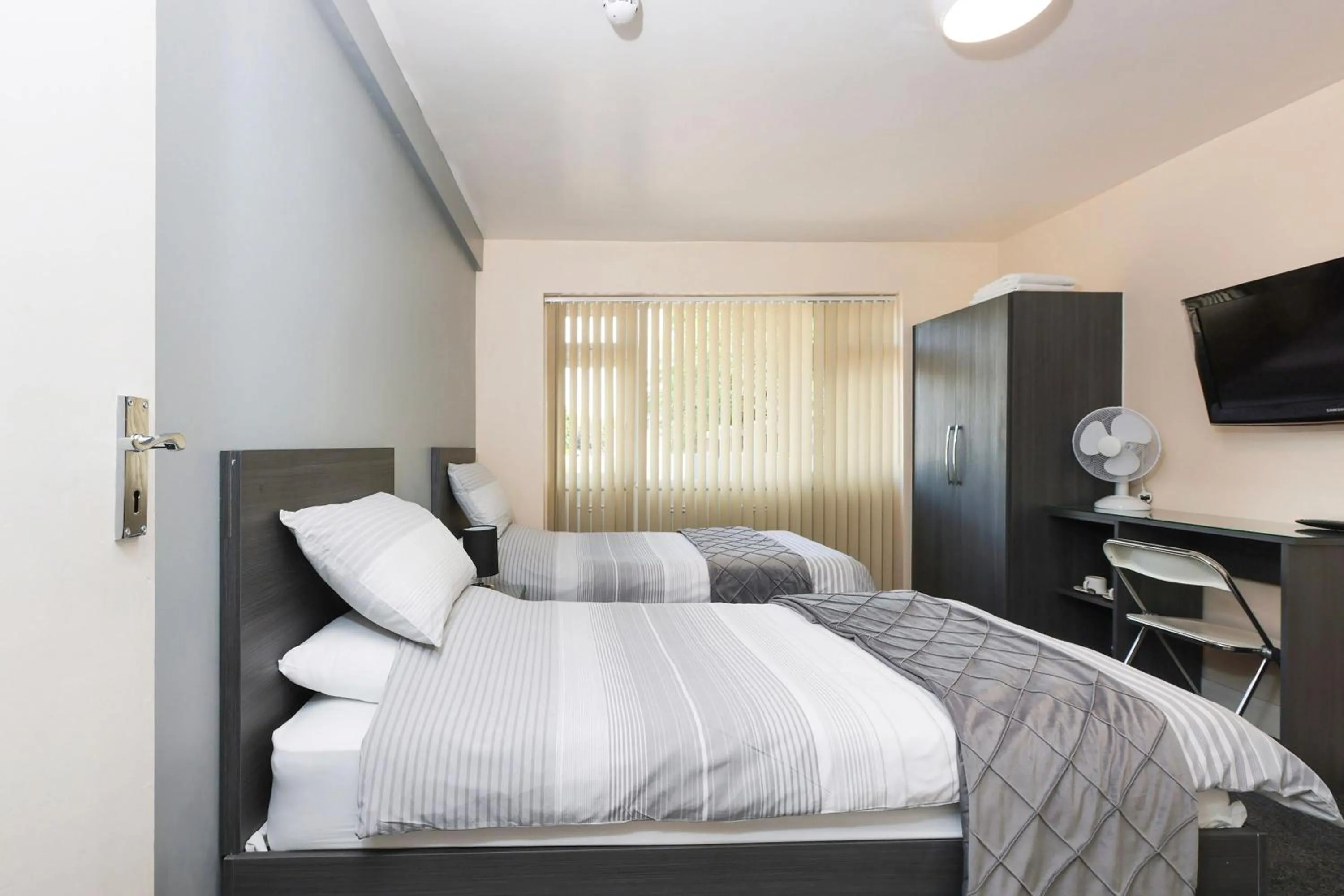 Bedroom, Bed in OYO Honeycroft Lodge