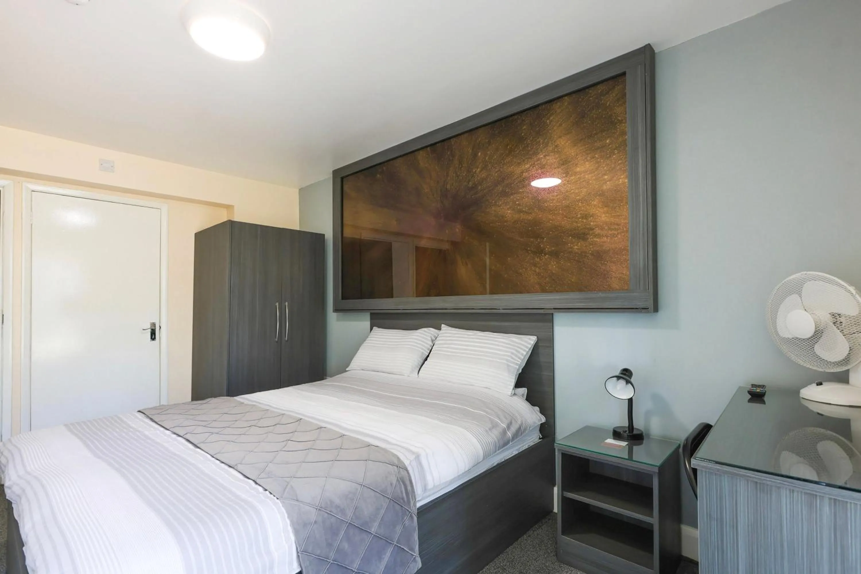 Bedroom, Bed in OYO Honeycroft Lodge